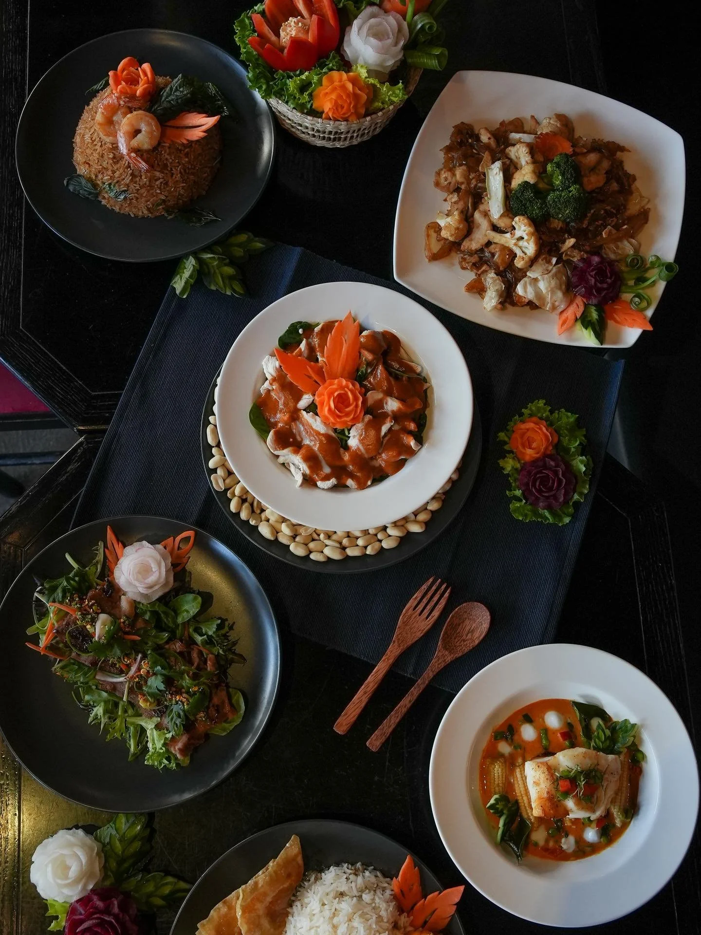 Skip the extra fees and go straight to the source. When you order takeaway directly from us at Chada Thai, you&rsquo;re not just saving money&mdash;you&rsquo;re supporting our restaurant in the best way possible. No third-party markups, no hidden cos