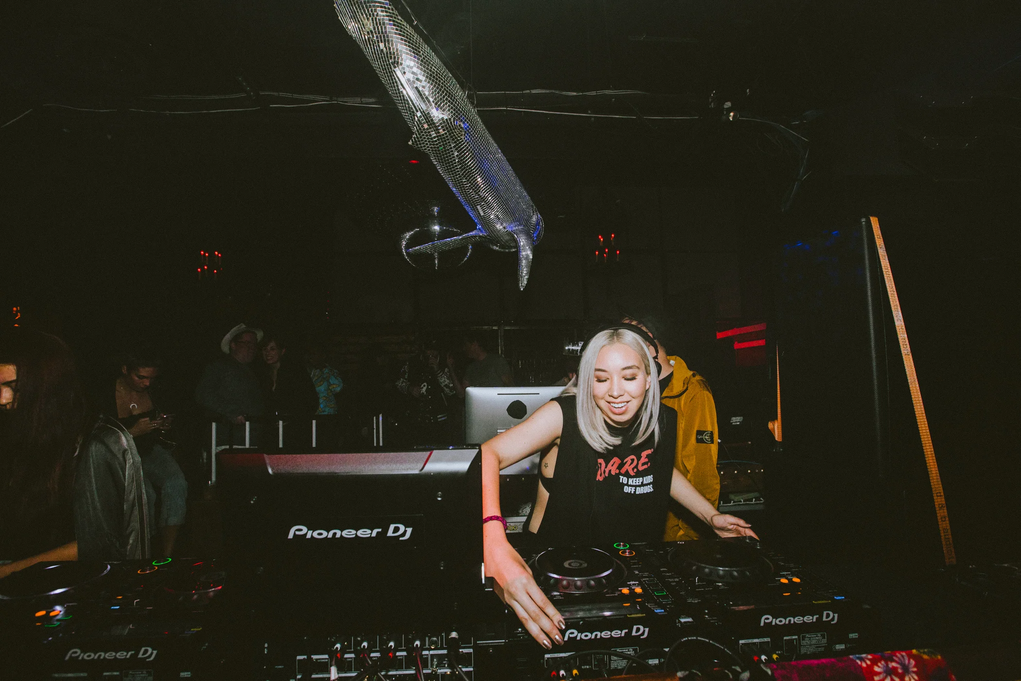 Wenzday - Live Shot.jpg