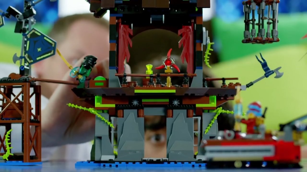 lego_ninjago_set_cu.jpg