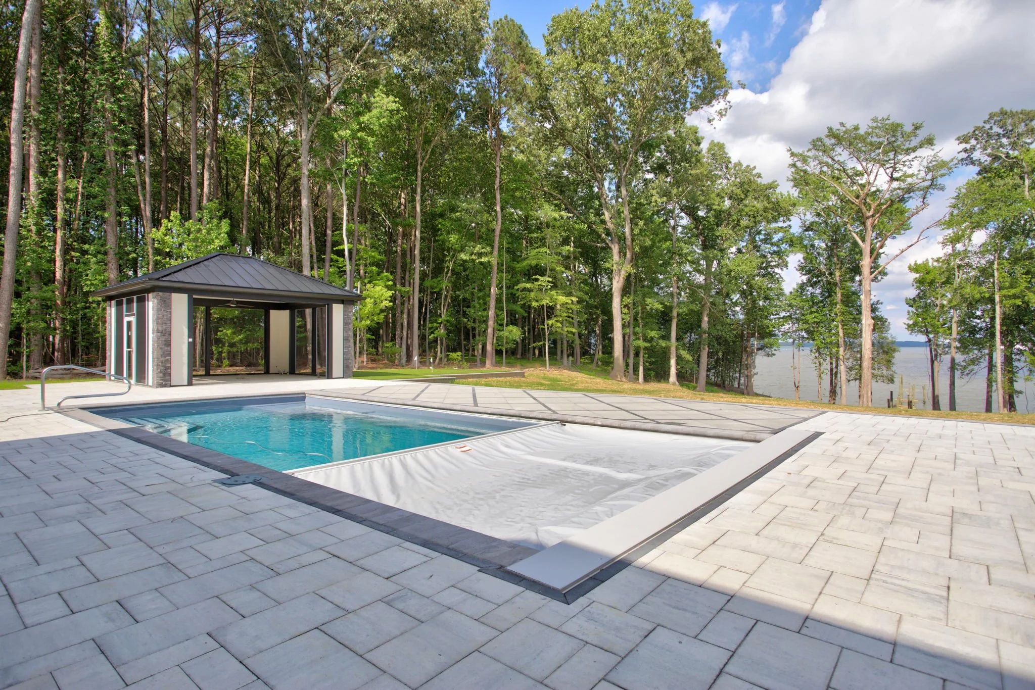 15-web-or-mls-paradise-on-the-river.jpg