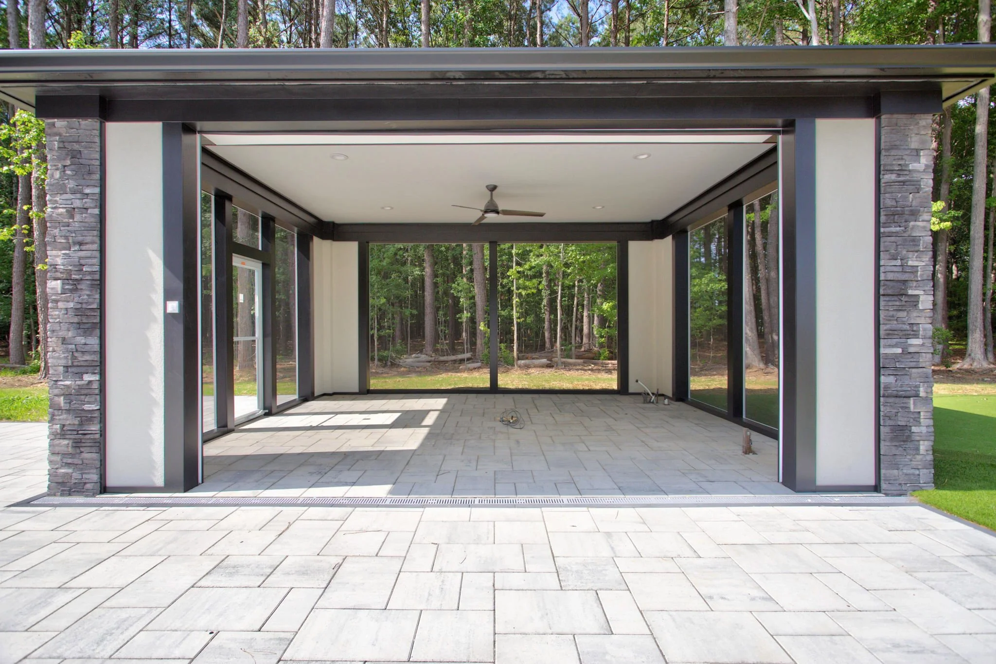 17-web-or-mls-paradise-on-the-river.jpg
