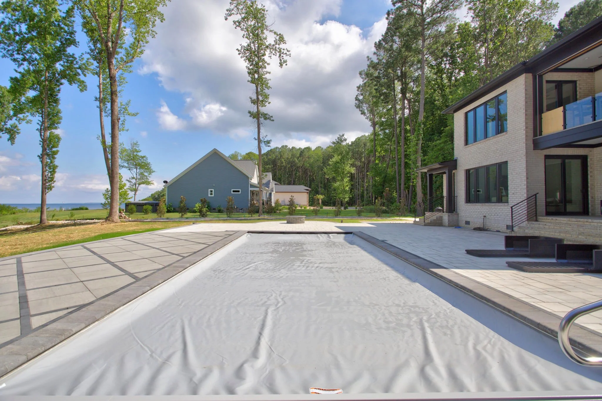 18-web-or-mls-paradise-on-the-river.jpg