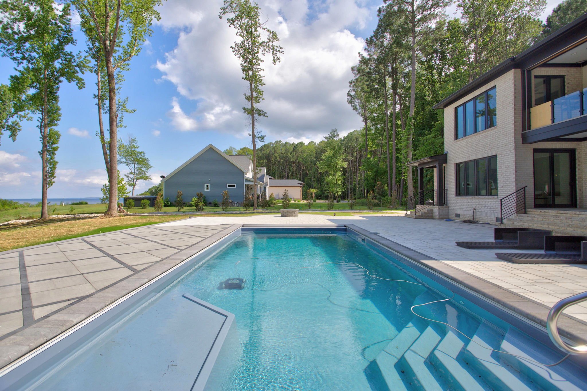 19-web-or-mls-paradise-on-the-river.jpg