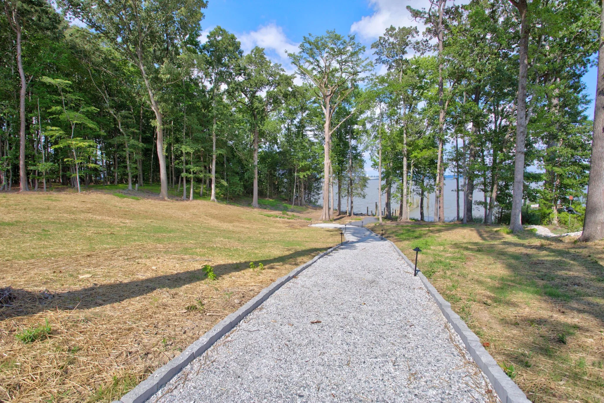 23-web-or-mls-paradise-on-the-river.jpg