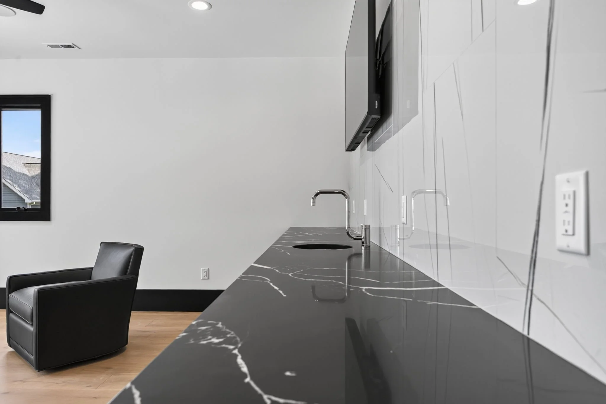 84-web-or-mls-paradise-on-the-river.jpg
