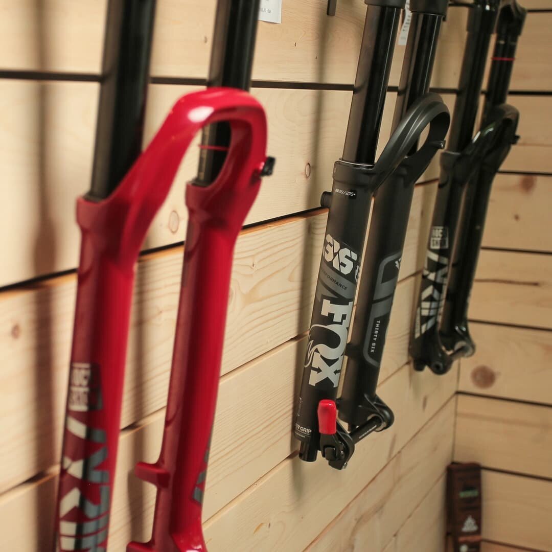 We have a small selection of forks available for purchase... more info in our IG story.
.
.
.
📸 @robperry__
#mtb #fox #rockshox #ohlins #enduromtb #downhill #onlyinwhistler #whistler #squamish