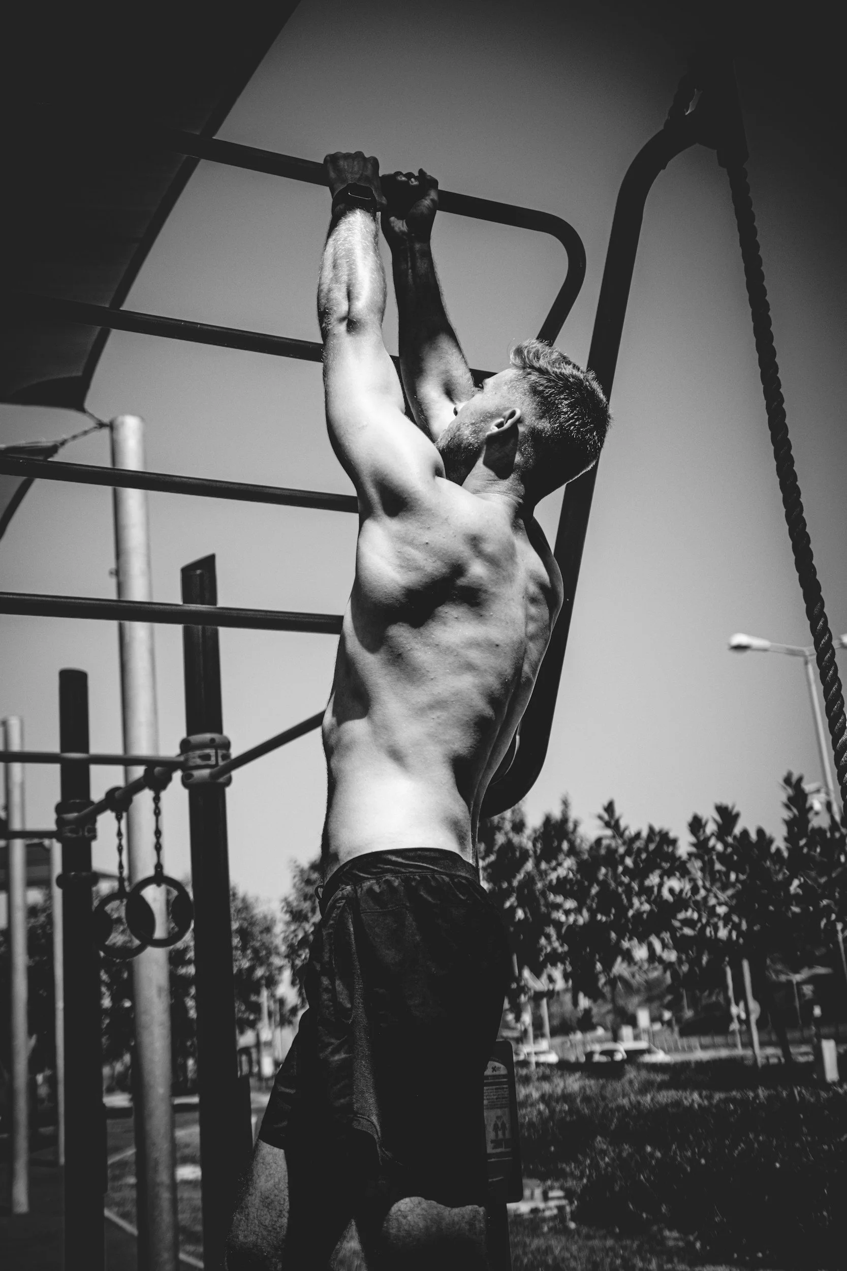 Why Calisthenics Feels So Hard at First