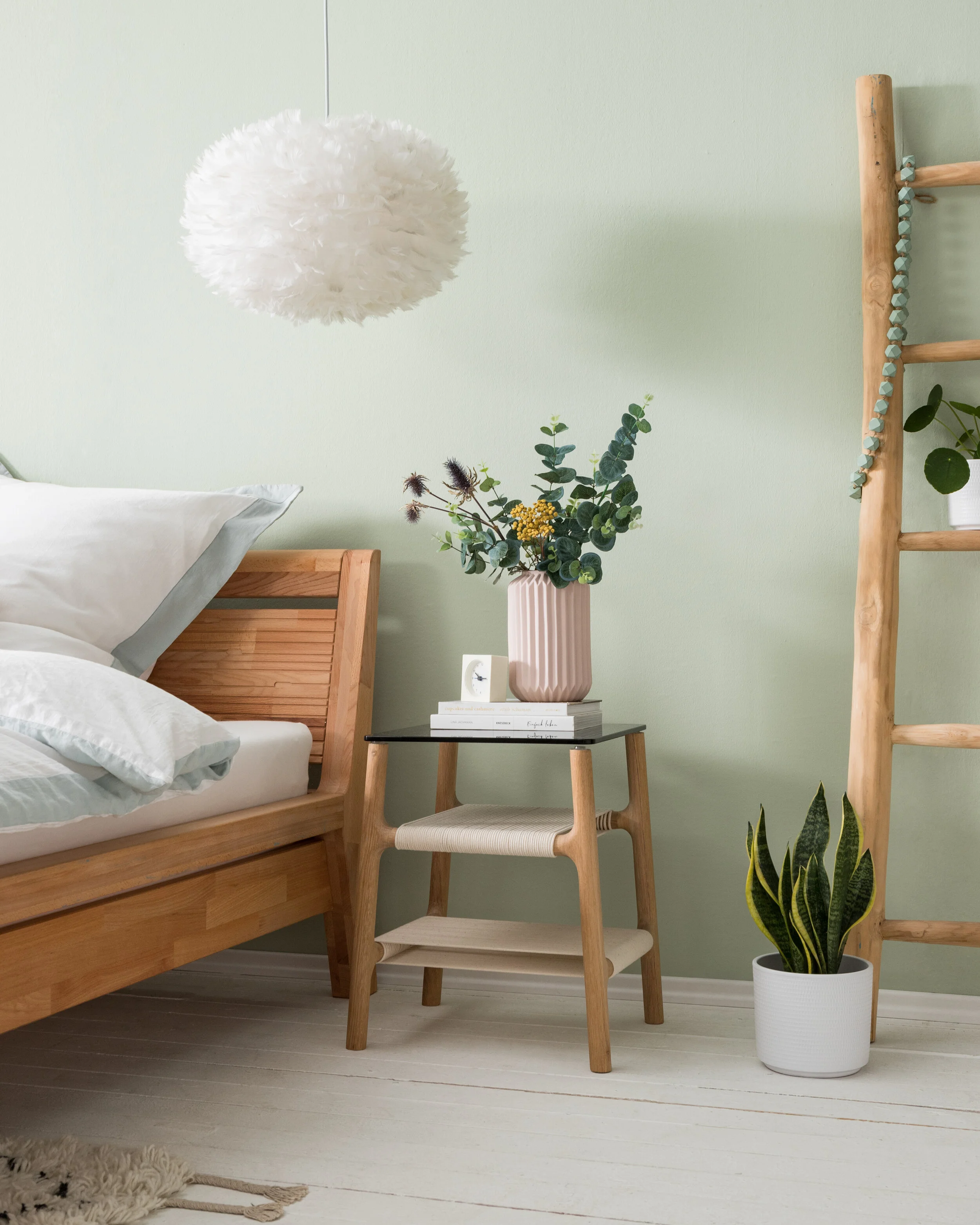 Bedroom scandi style