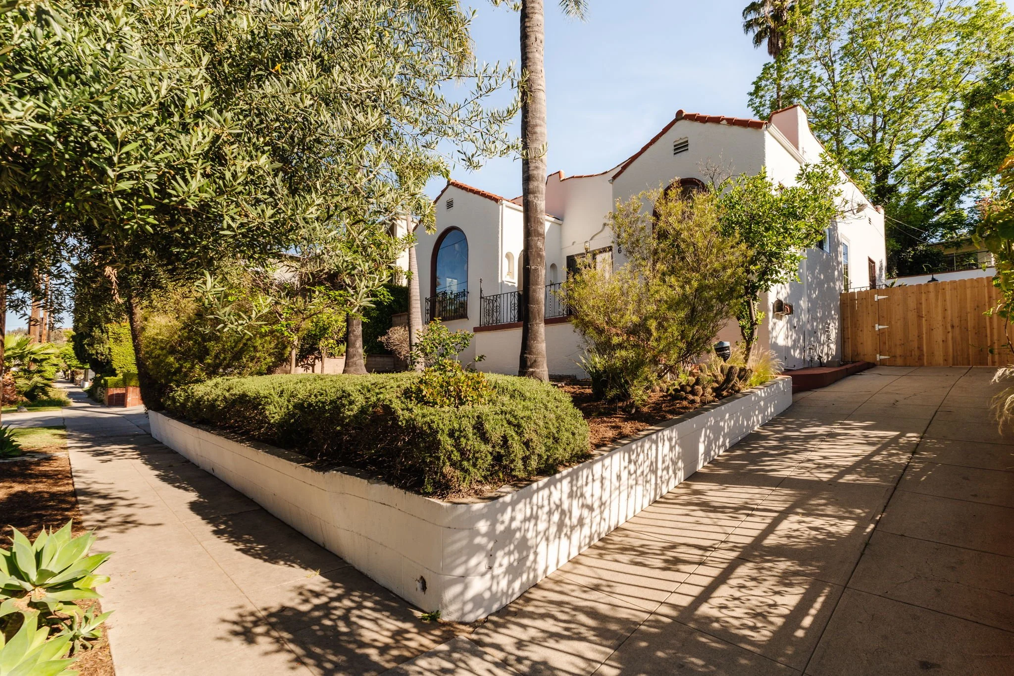 2656 Glendale Boulevard