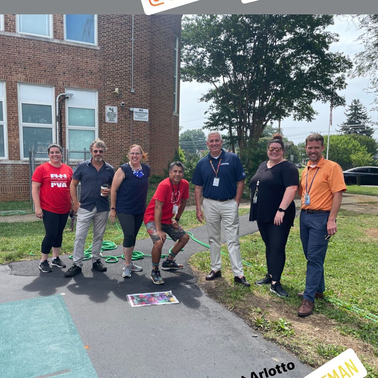 FHN&rsquo;s @jahru w/ @pva.aacps&rsquo;s @jjerrell82 
@cityofannapolismd&rsquo;s Brian Cahalan,  @delegateheatherbagnall, Superintendent George Arlotto, @jillianlee5678 + @davidfkauffman at the FHN x PVA Mural Project at Studio 39 in Annapolis MD