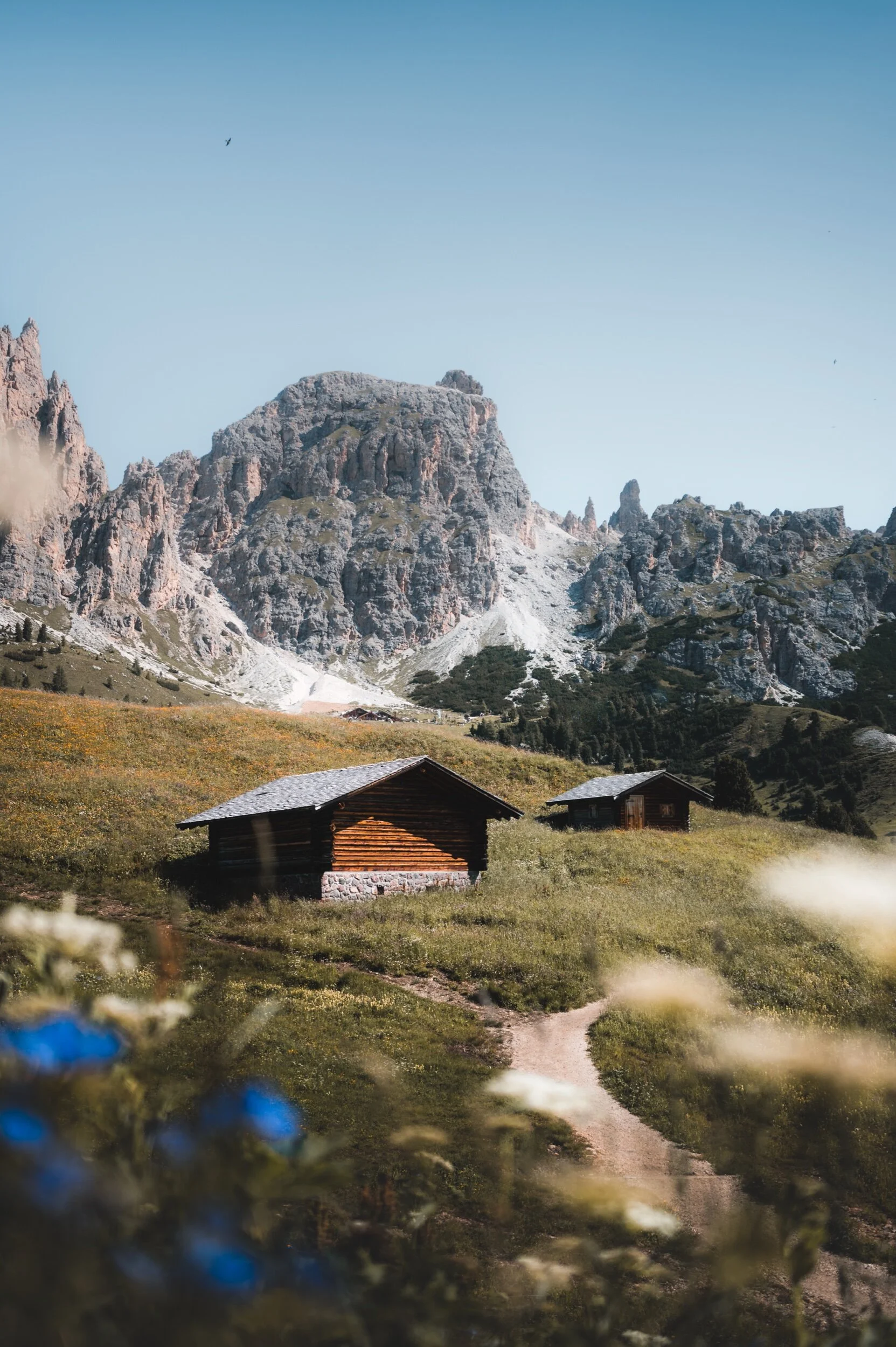 val gardenna cabin.jpeg