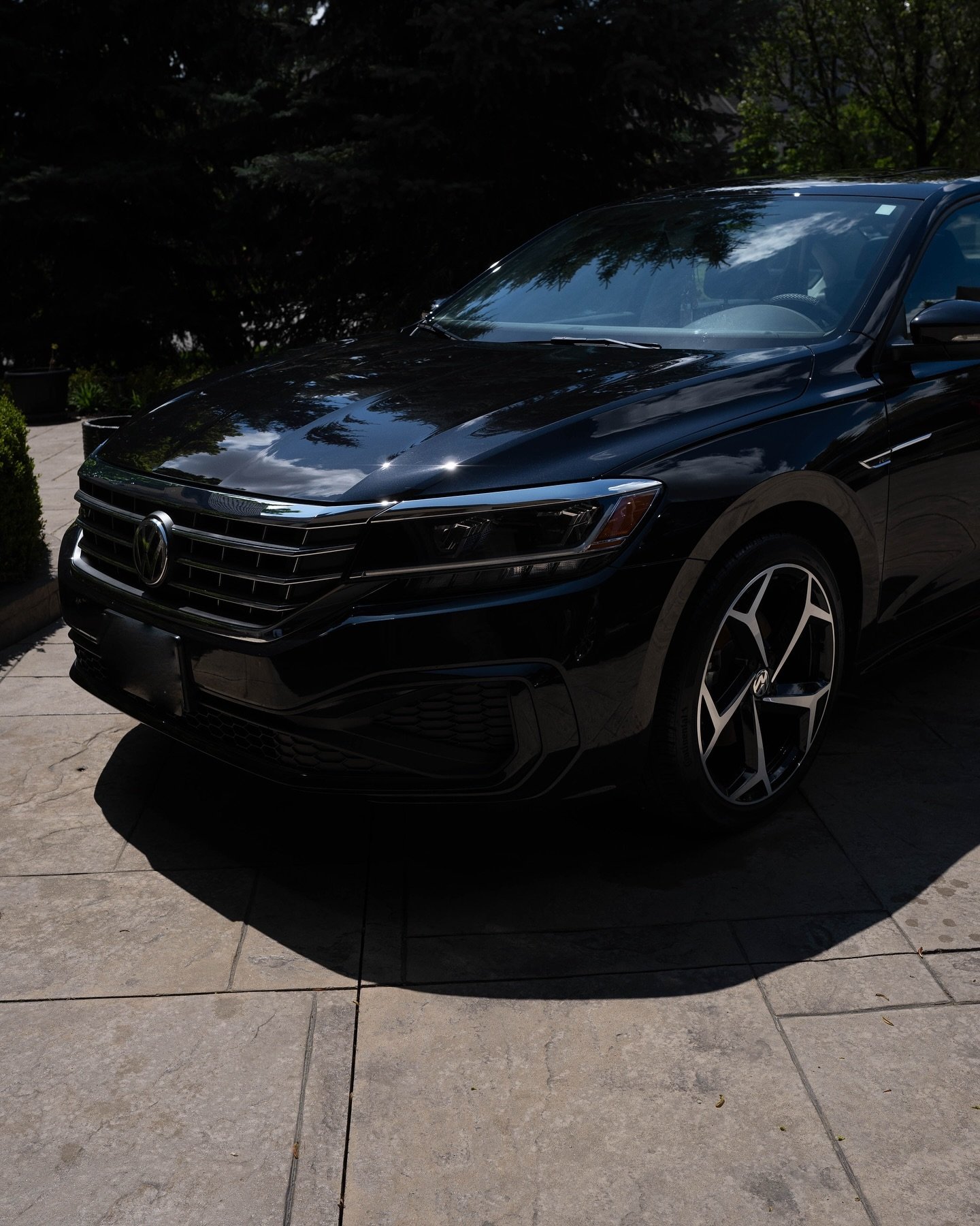 Passat looking like it rolled off the lot 
-
-
-

Book your Appointment⬇️
📍King | Oakville 
🚗 DM us for availability 
🚗 www.twinbrosdetailing.com⁣⁣
🚗 Call us @ 647-286-9157
🚗 email info@twinbrosdetailing.com
💎 GTECHNIQ ACCREDITED INSTALLER ⁣⁣

