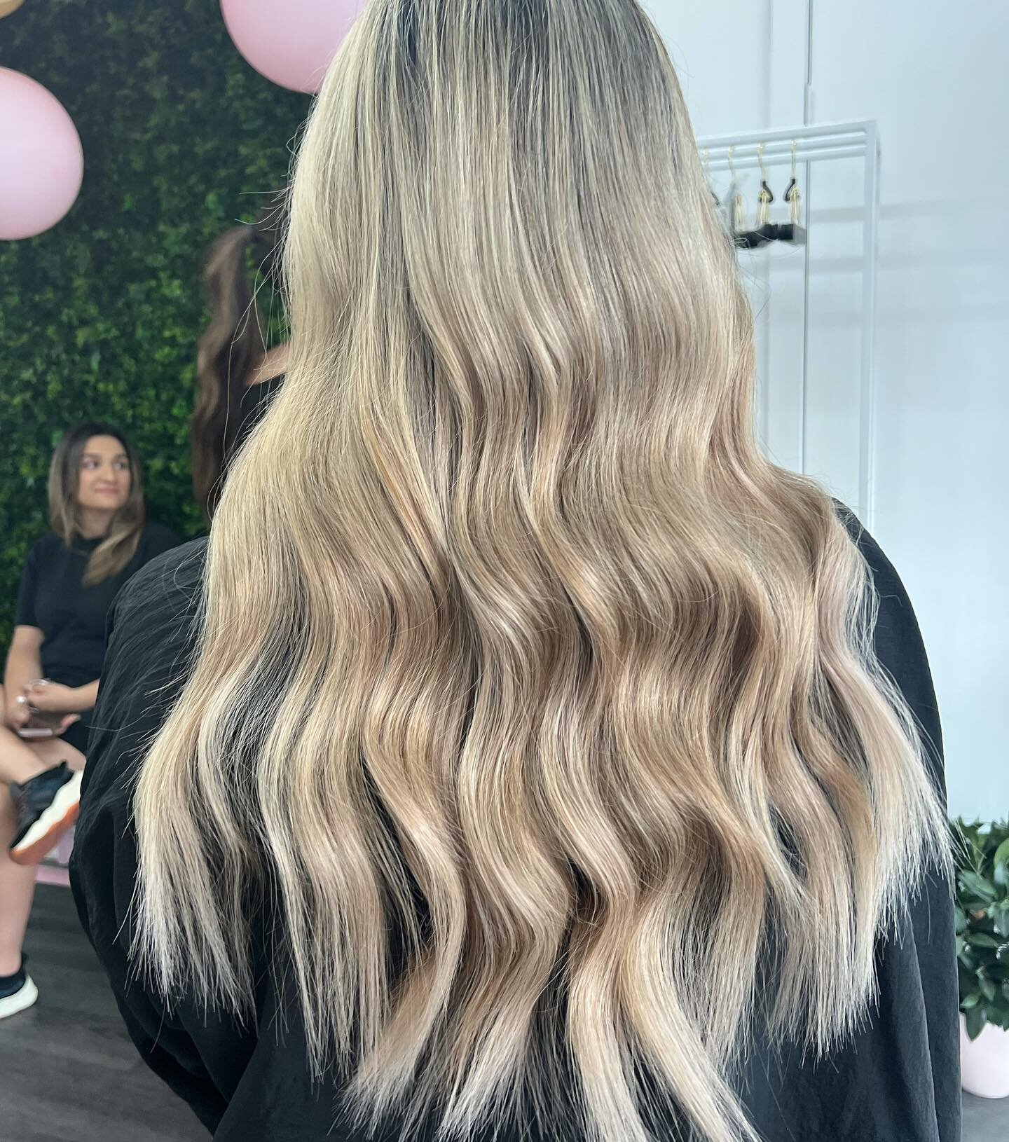 M I R A C L E  W E F T ✨ 50grams for thickness, lightness &amp; length .. &lt;&lt; for before. Thinking about extensions? We have an intro special for April! DM for more info ❤️