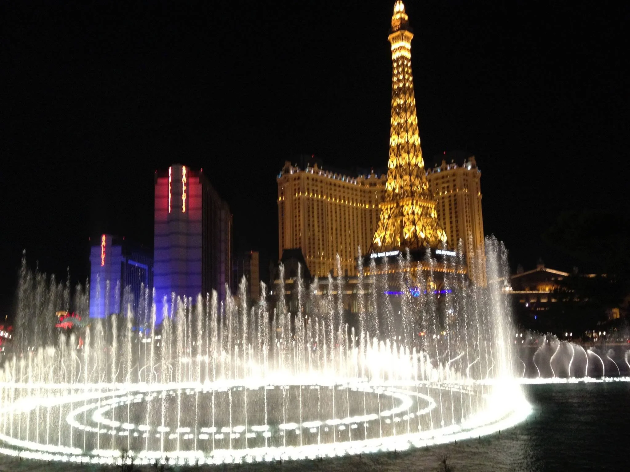 Bellagio Fountain 2.jpeg