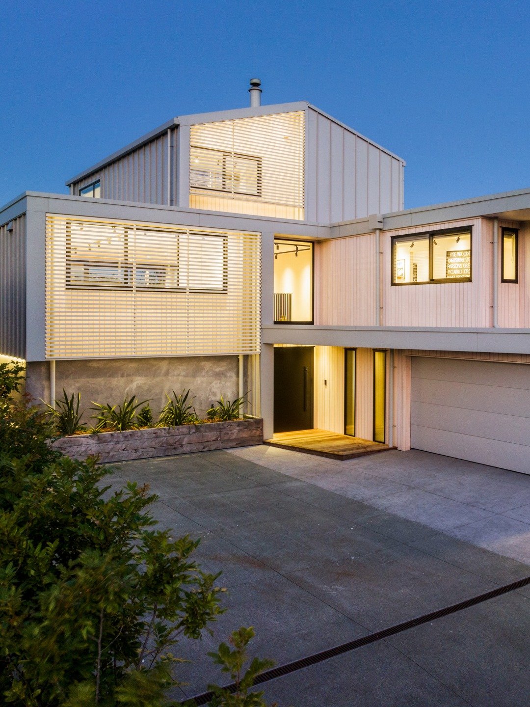 A complete transformation - and one we're really proud of.

This Waihi Beach home was fully renovated and reconfigured to suit modern family life. Opened up, lightened up, and connected to the outdoors in a way it never was before.

Expansive windows