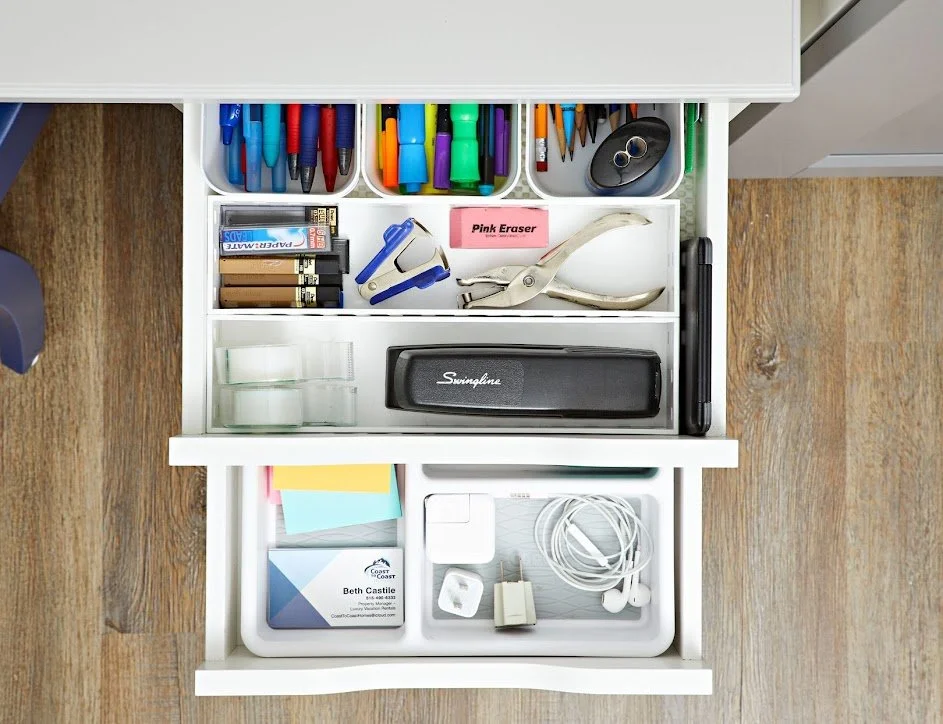 desk-drawer-organized-sidney-bc.JPG