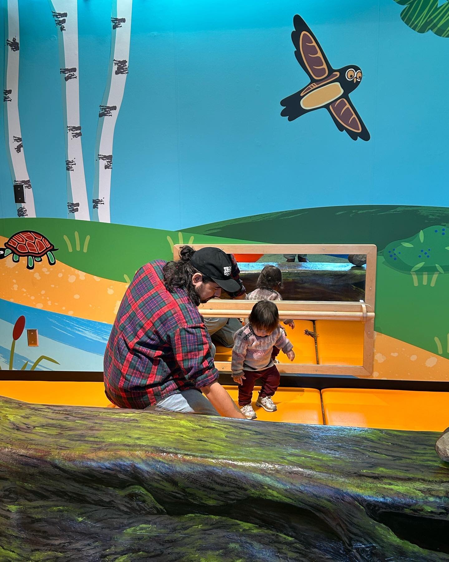 We finally had a chance to take Mino to see the updated toddler treehouse at @sciencenorth Sudbury. I had the pleasure of designing the walls for this amazing space. Looking forward to our yearly visits! 🦫🪵