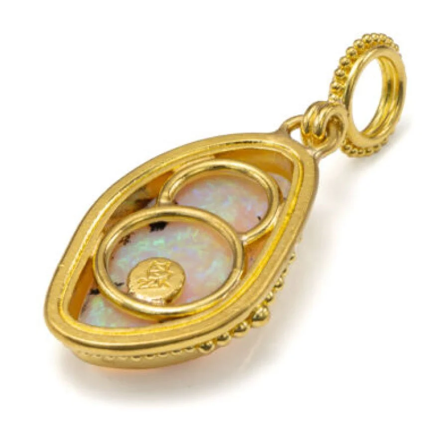 Australian opal pendant detail of back of opal and pendant