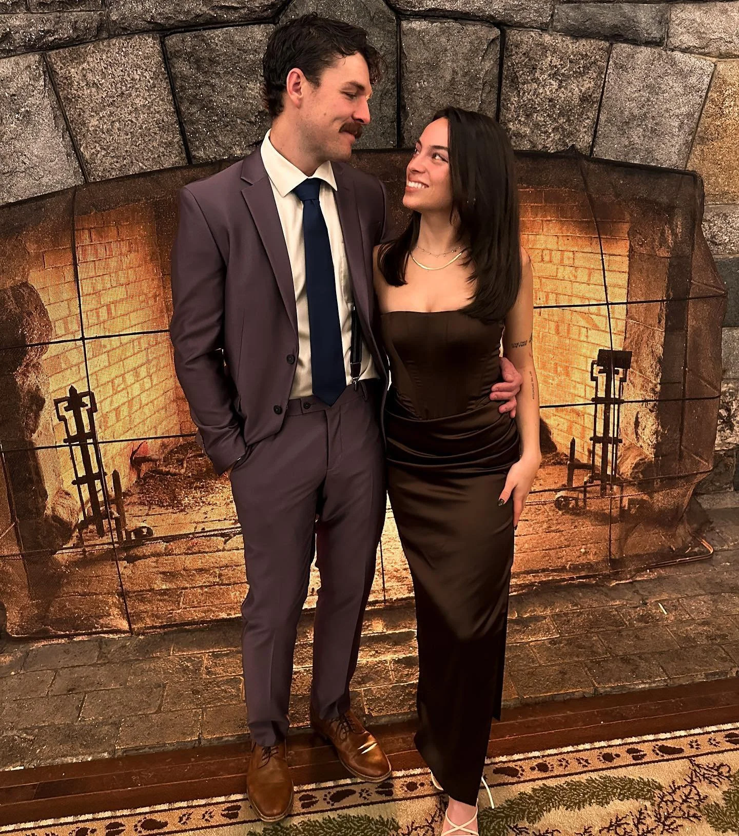 We dressed up, danced, drank, donated and got to blame it all on a good cause 🤶🎄🧑&zwj;🎄

#homehealthandhospice