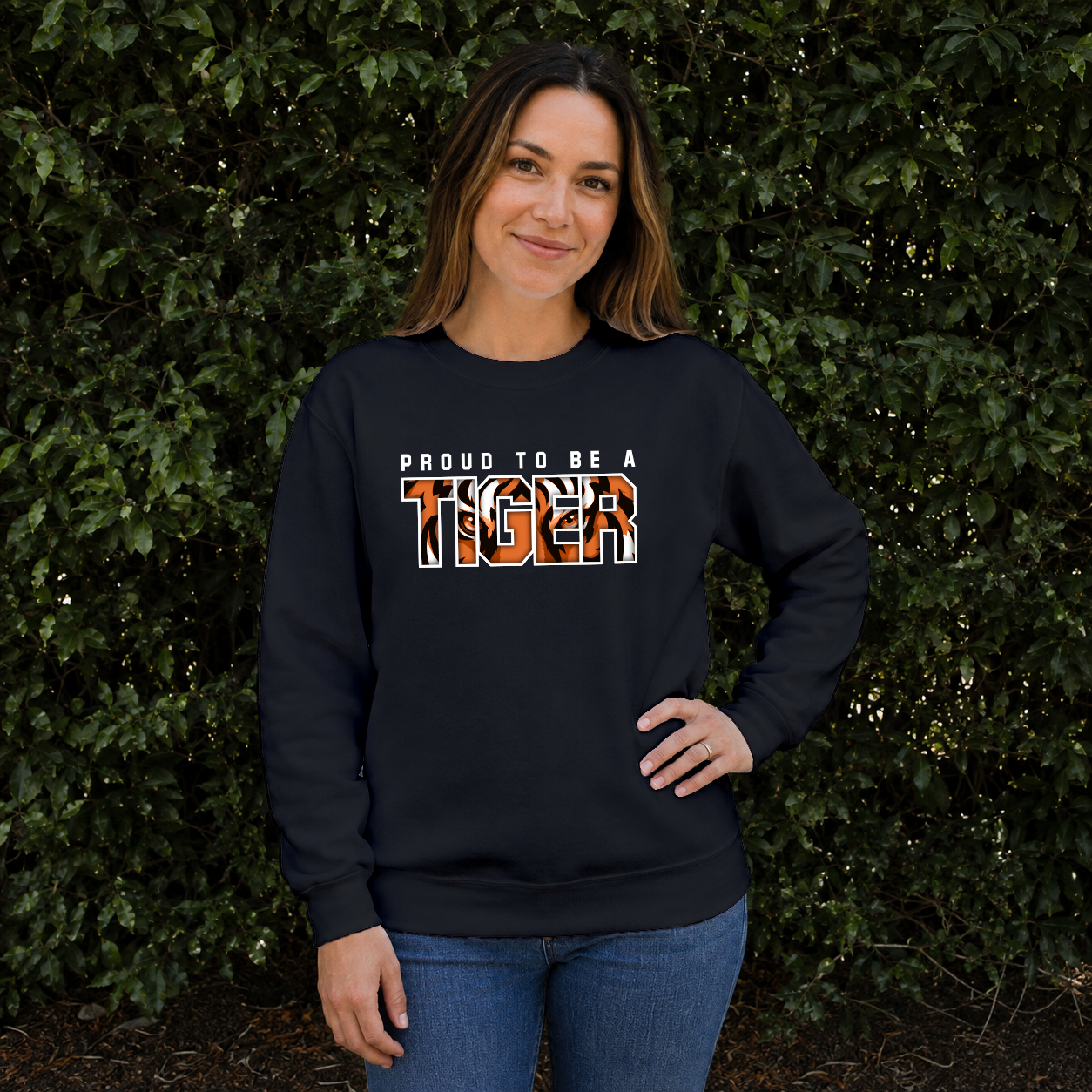 black crewneck.png (Copy)