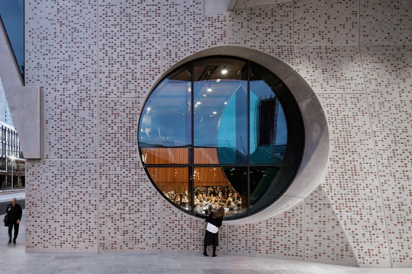 The revitalised Museum of Art reunites its collection & transforms exhibition, learning & public zones into an interdisciplinary campus hub. Maytrix delivered the  F&B strategy & design brief to optimise  F&B for engagement & sustainability .