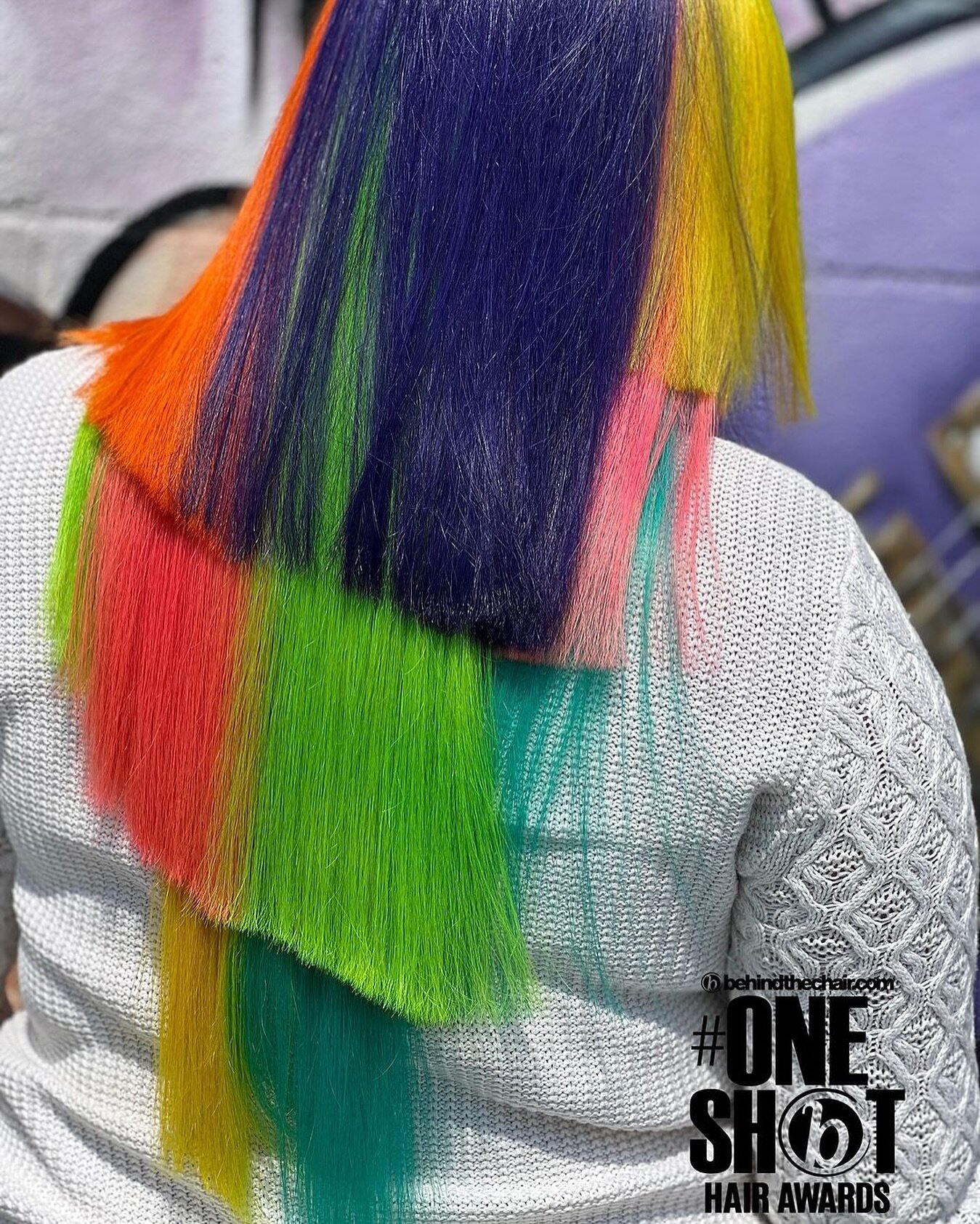 Overall transformation using color blocking techniques to achieve this super unique creative color &amp; cut and featured on CBSnews by hairstylist Grace demonstrating the science and art behind her trade. 
.
.
.
.
.
.
.
Beauty by Grace 
#creativehai