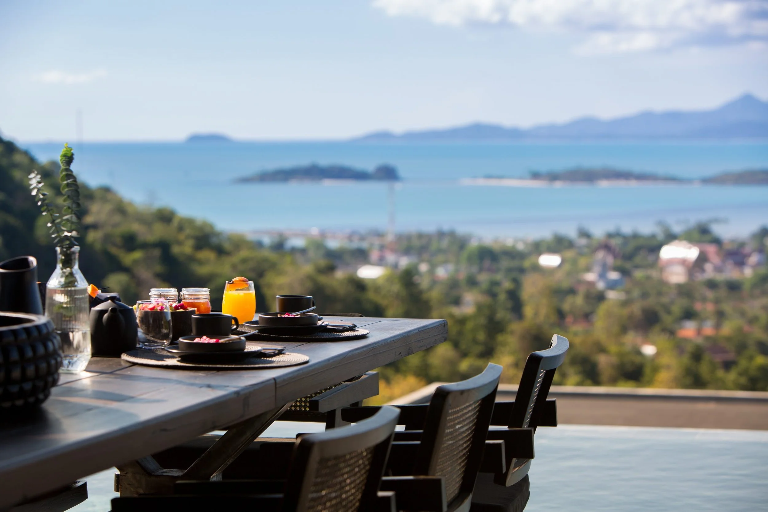 Saru_breakfast_view-3.jpg