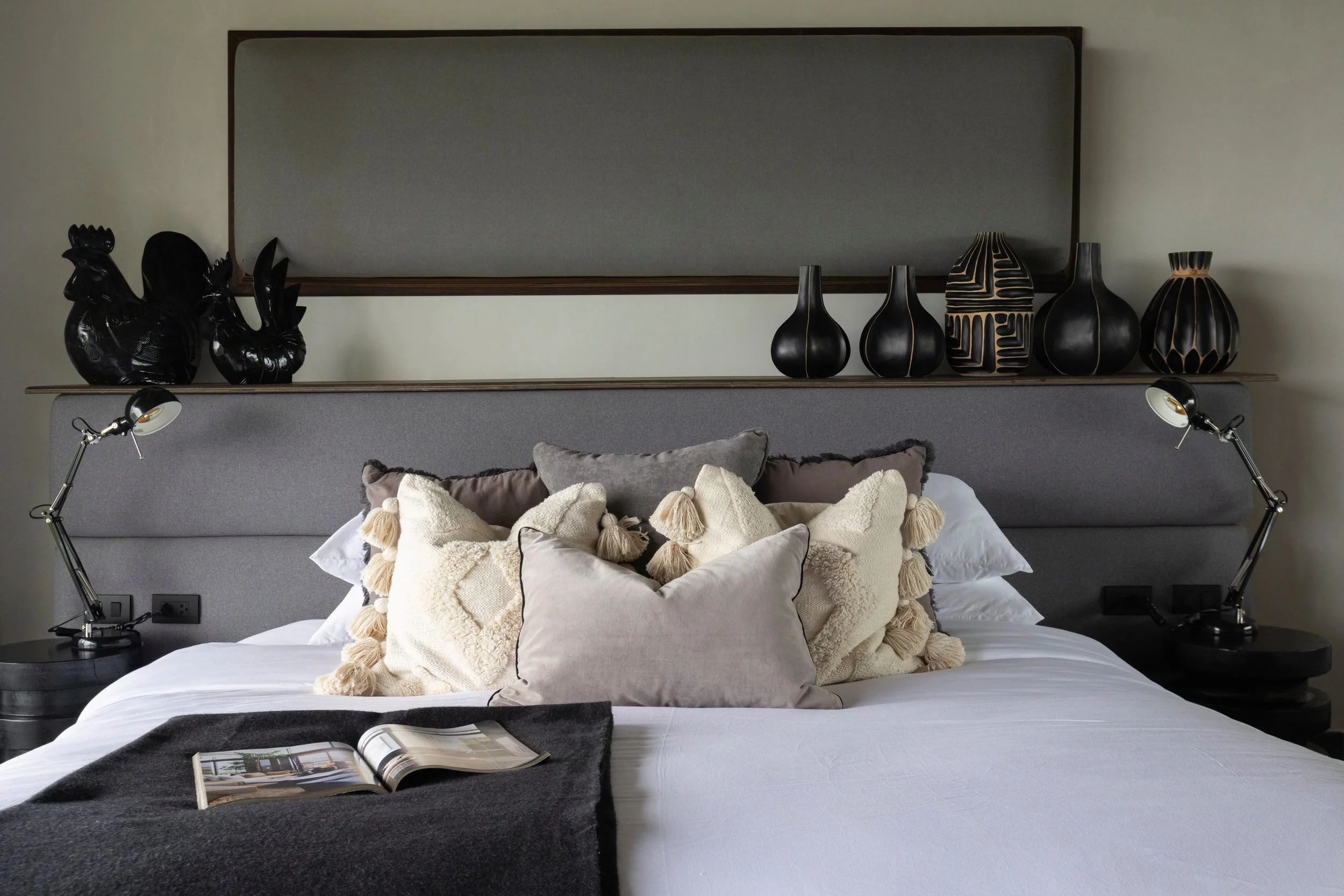 Reya_bedroom_1-5.jpg