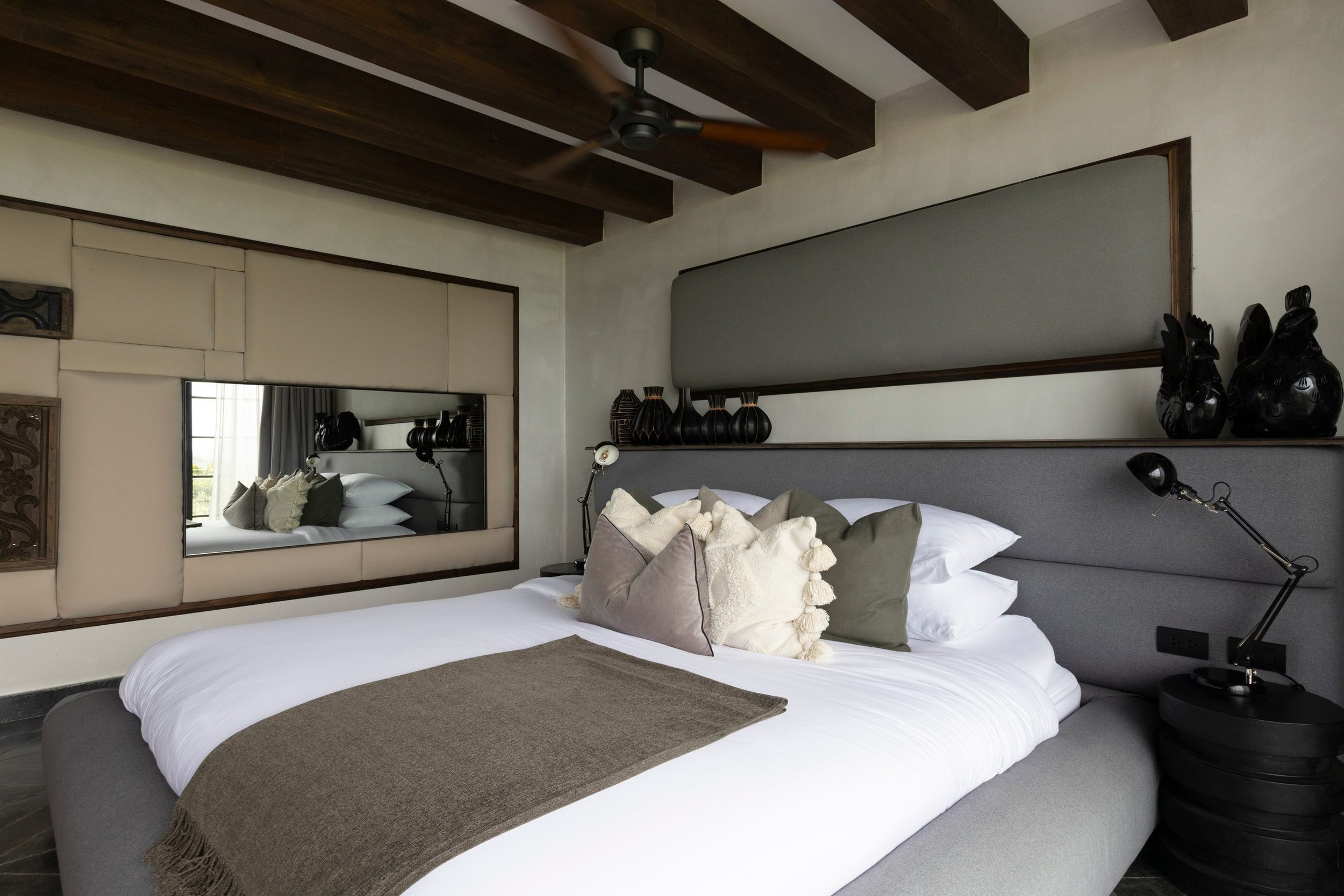 Reya_bedroom_3-7.jpg