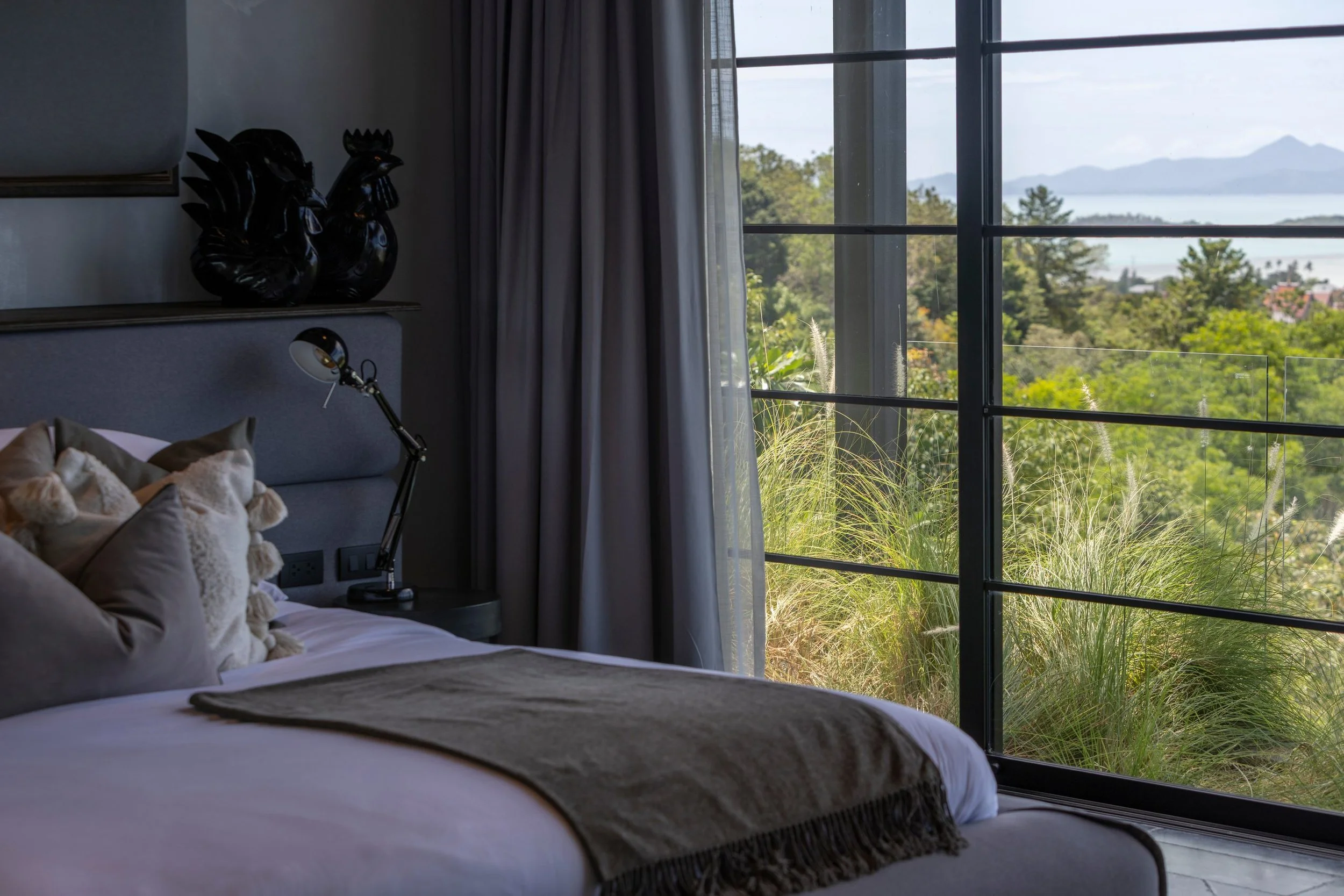 Reya_bedroom_3-9.jpg