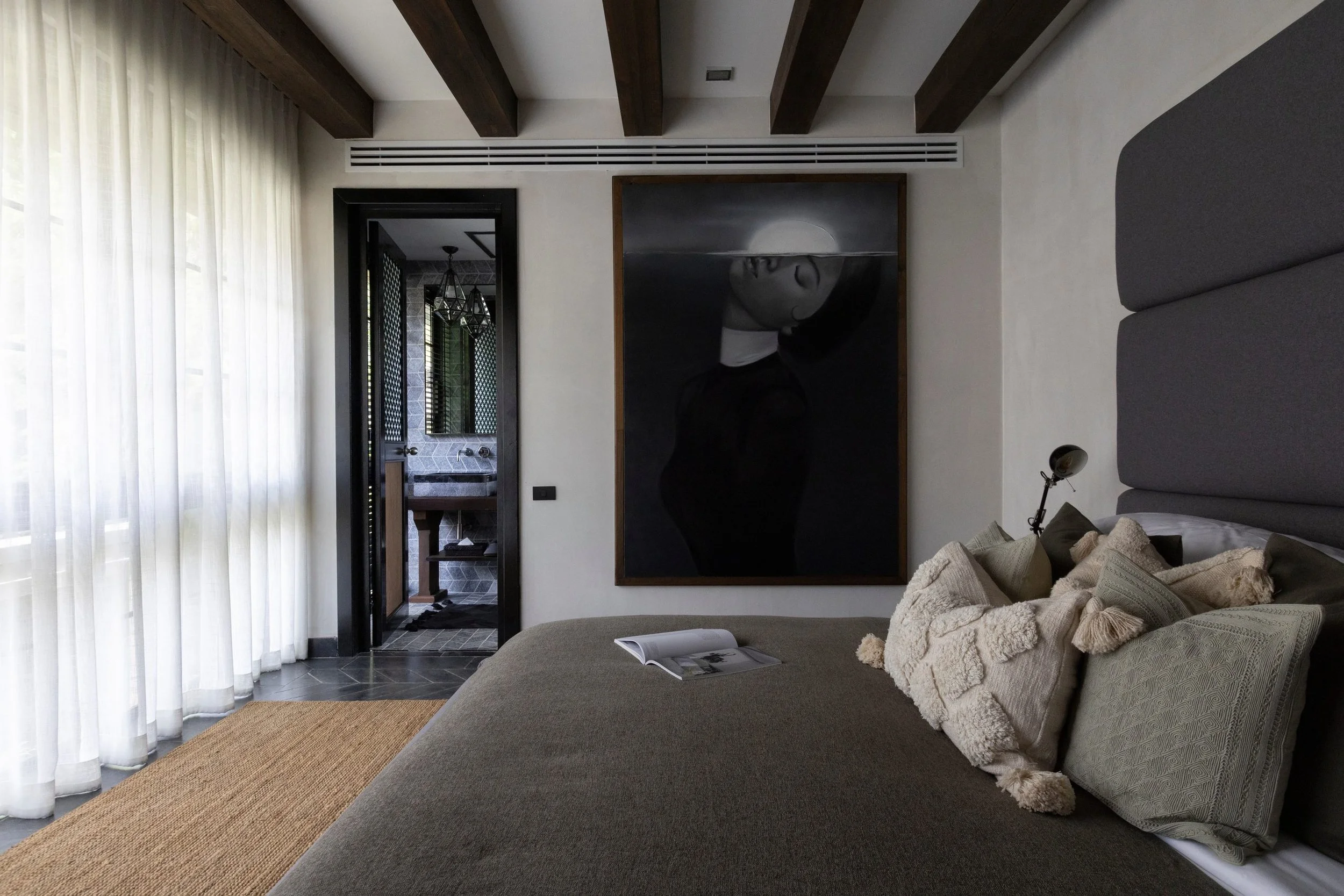 Reya_bedroom_2-1.jpg