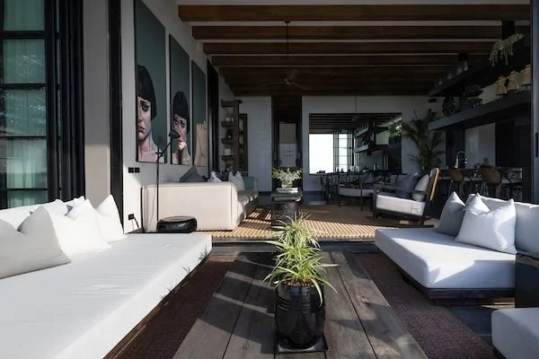 Suwan_outdoor_indoor_living-10.jpg