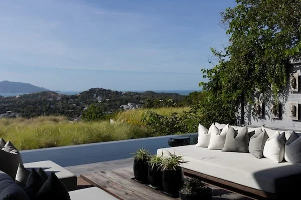 Suwan_outdoor_lounging-4.jpg