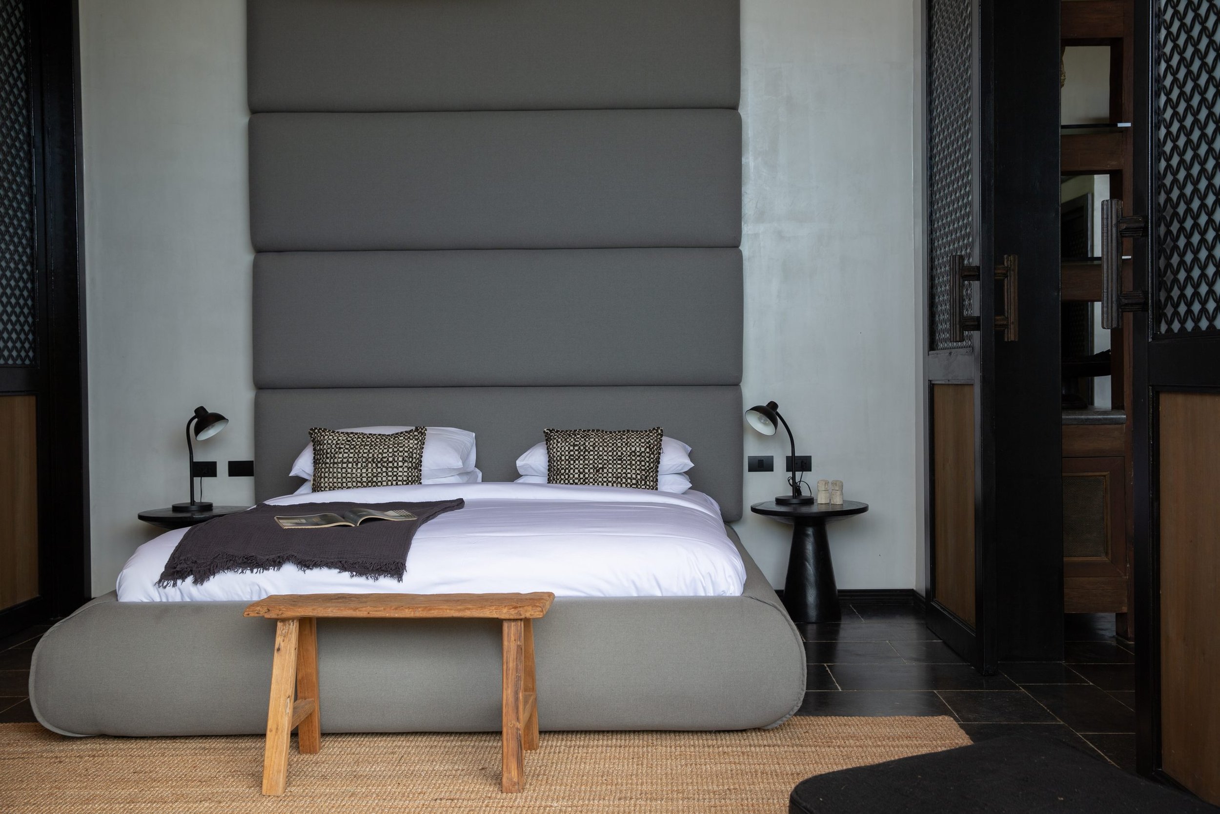 Villa 1_Clay8_bedroom_1-2.jpg