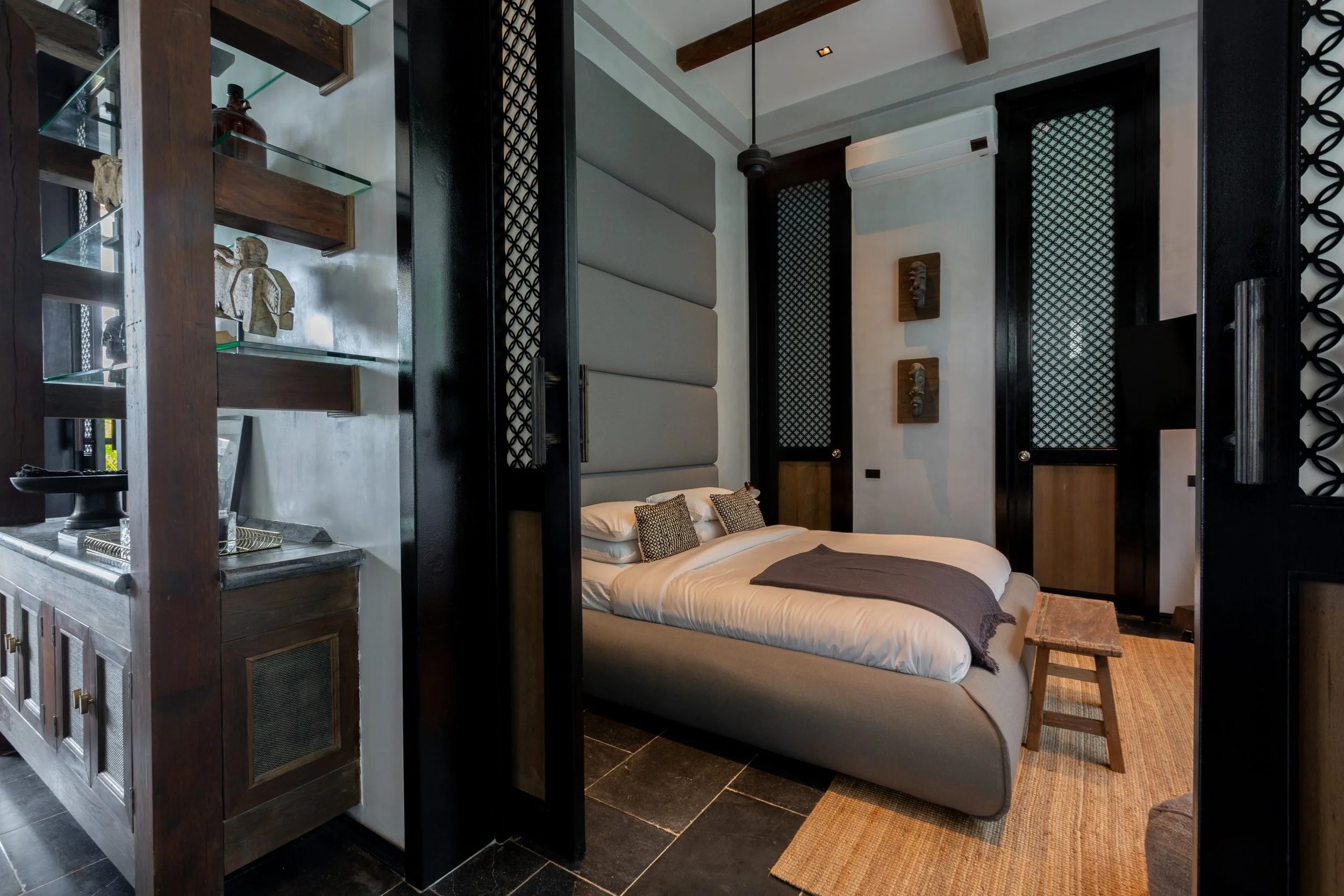 Villa 1_Clay8_bedroom_2-1.jpg
