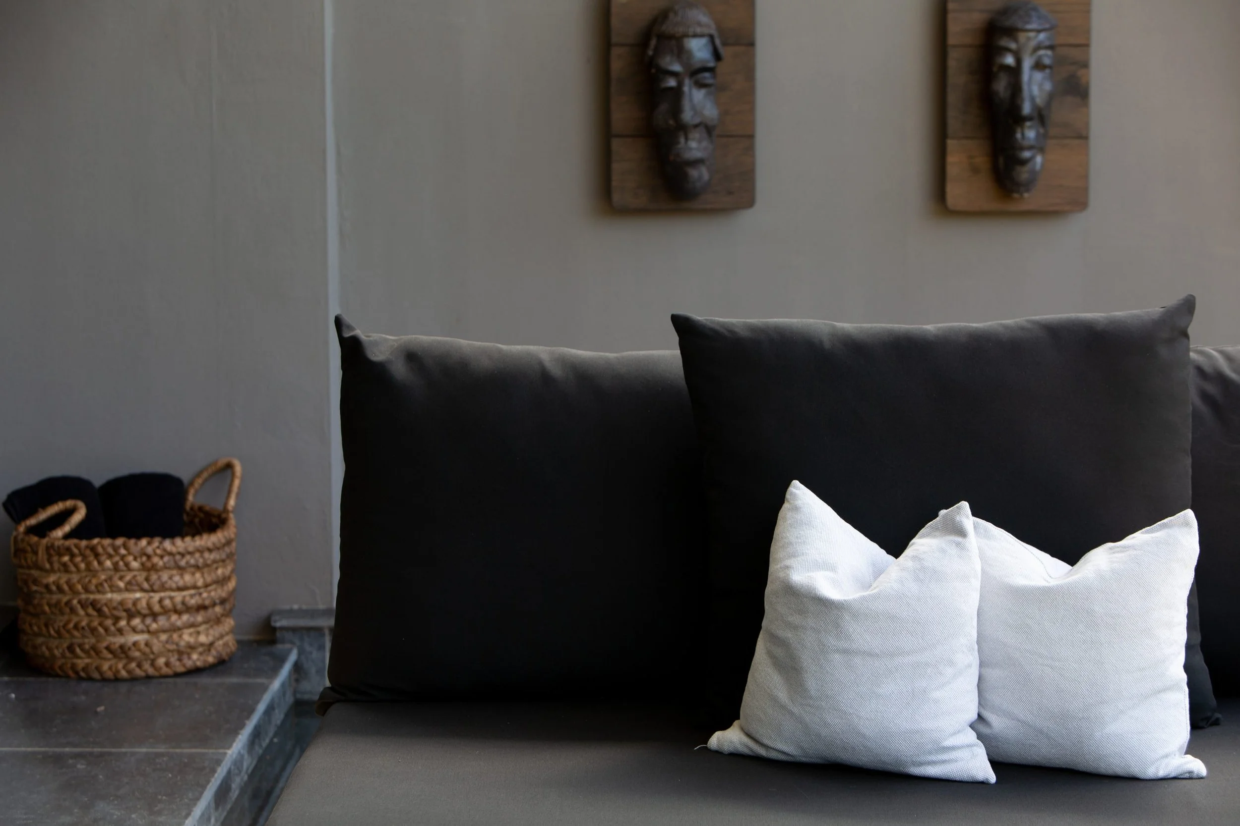 Villa 1_Clay8_outdoor_lounge-2.jpg