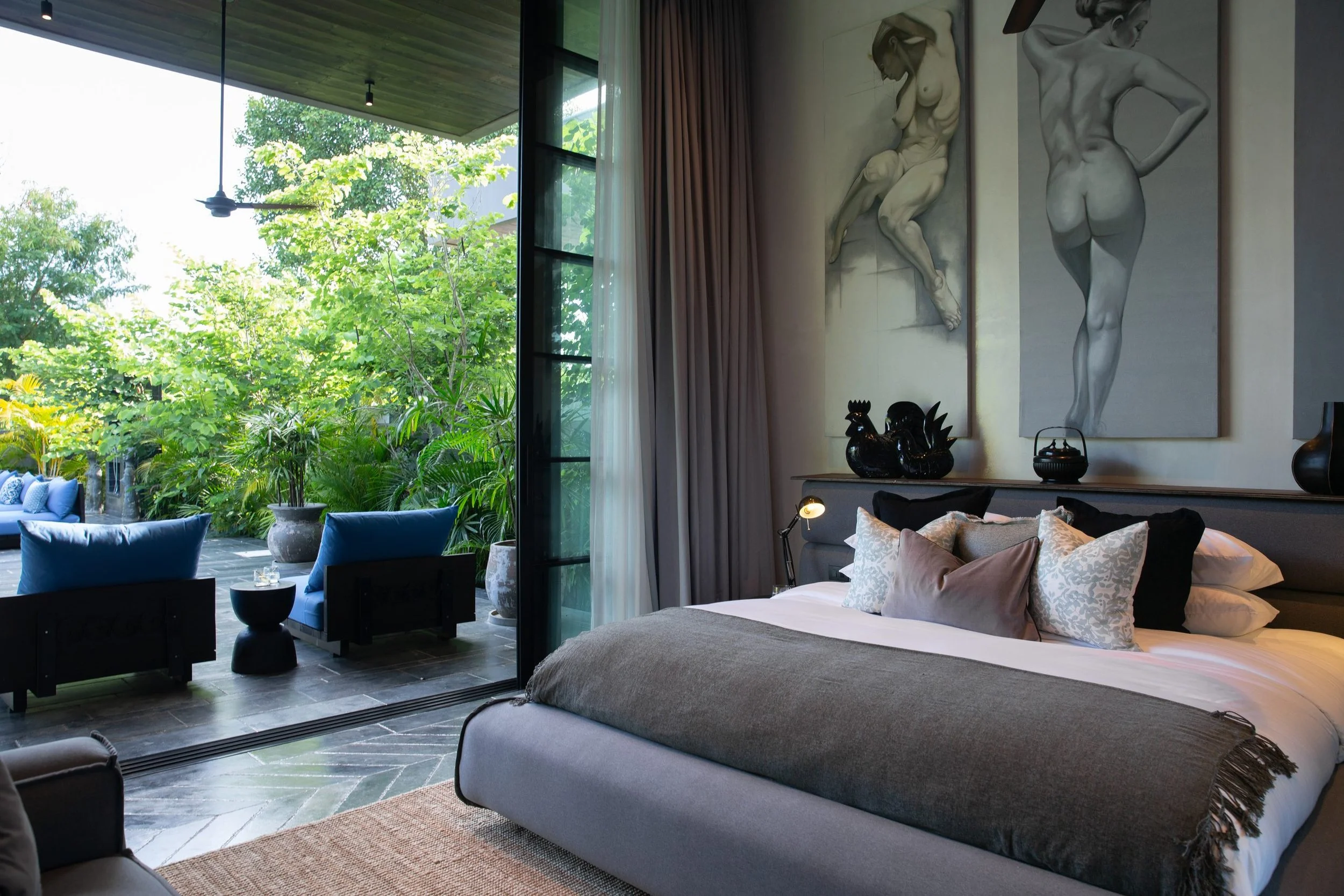 BVilla_1_master_bedroom-12.jpg