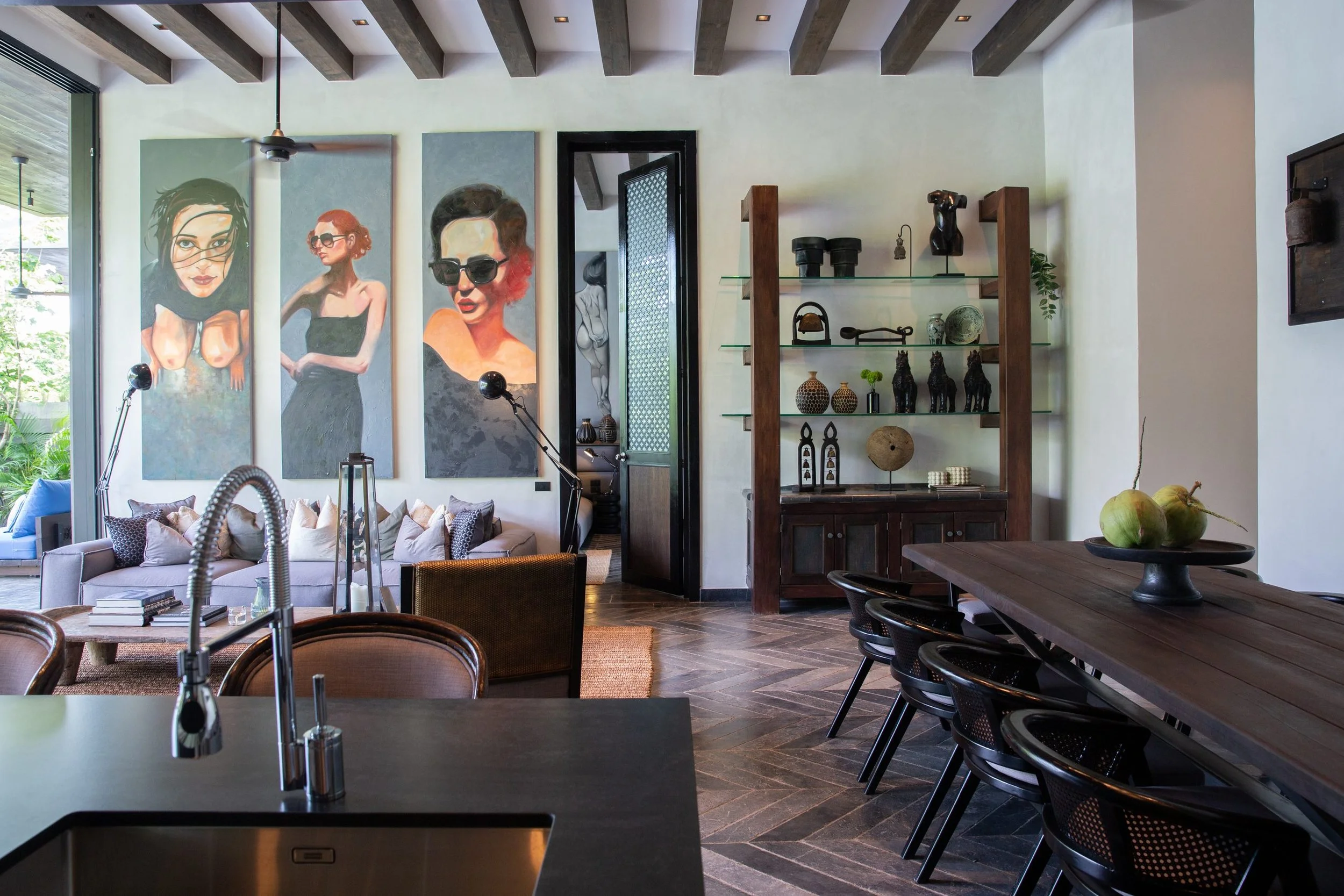 BVilla_1_dining-10.jpg