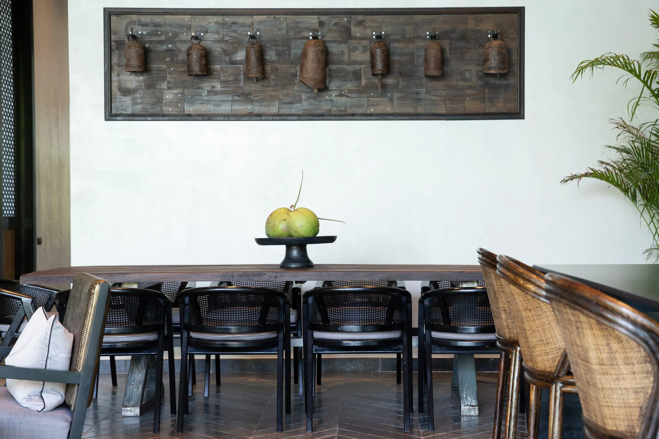 BVilla_1_dining-11.jpg