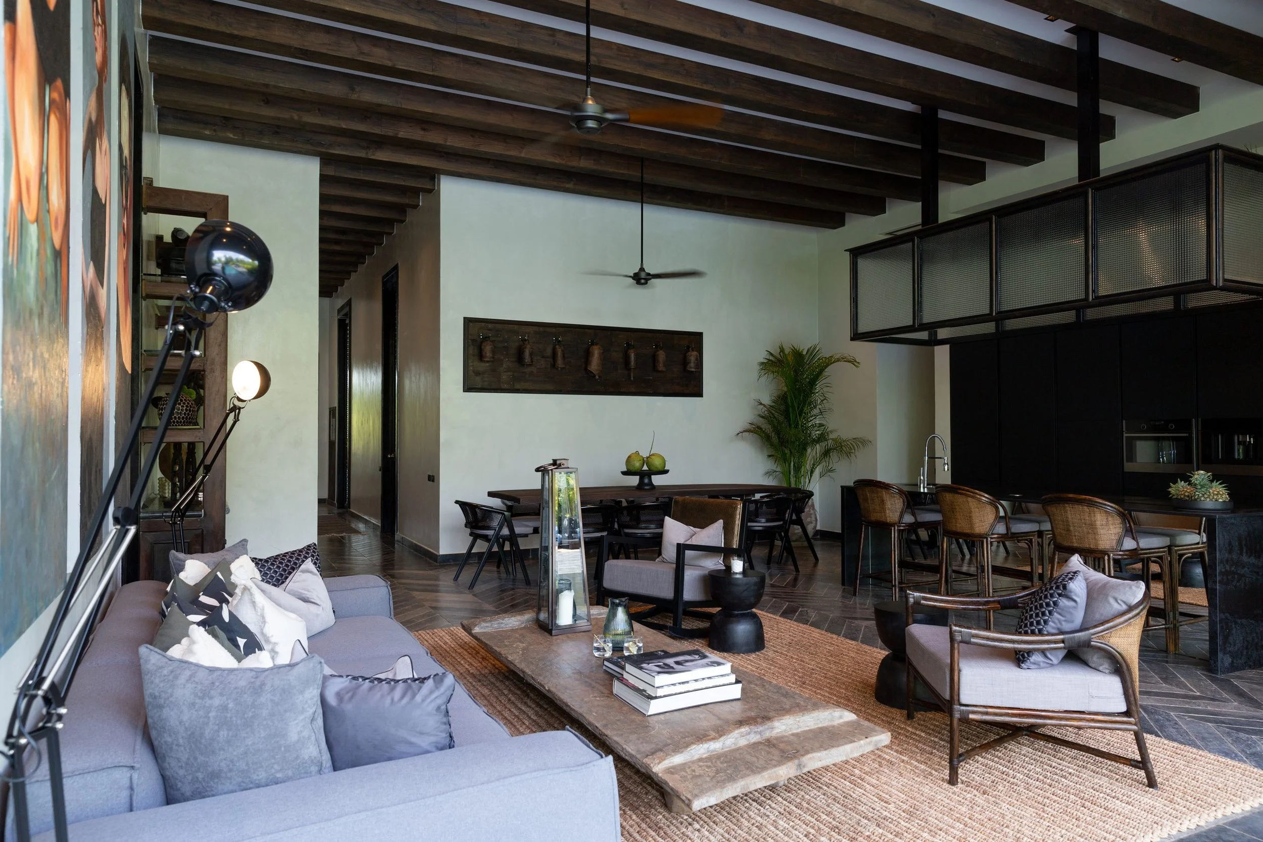 BVilla_1_living_room-2.jpg