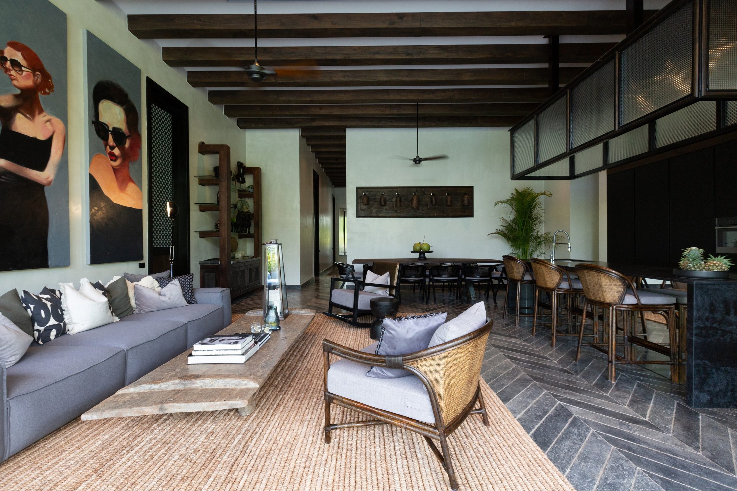 BVilla_1_living_room-3.jpg