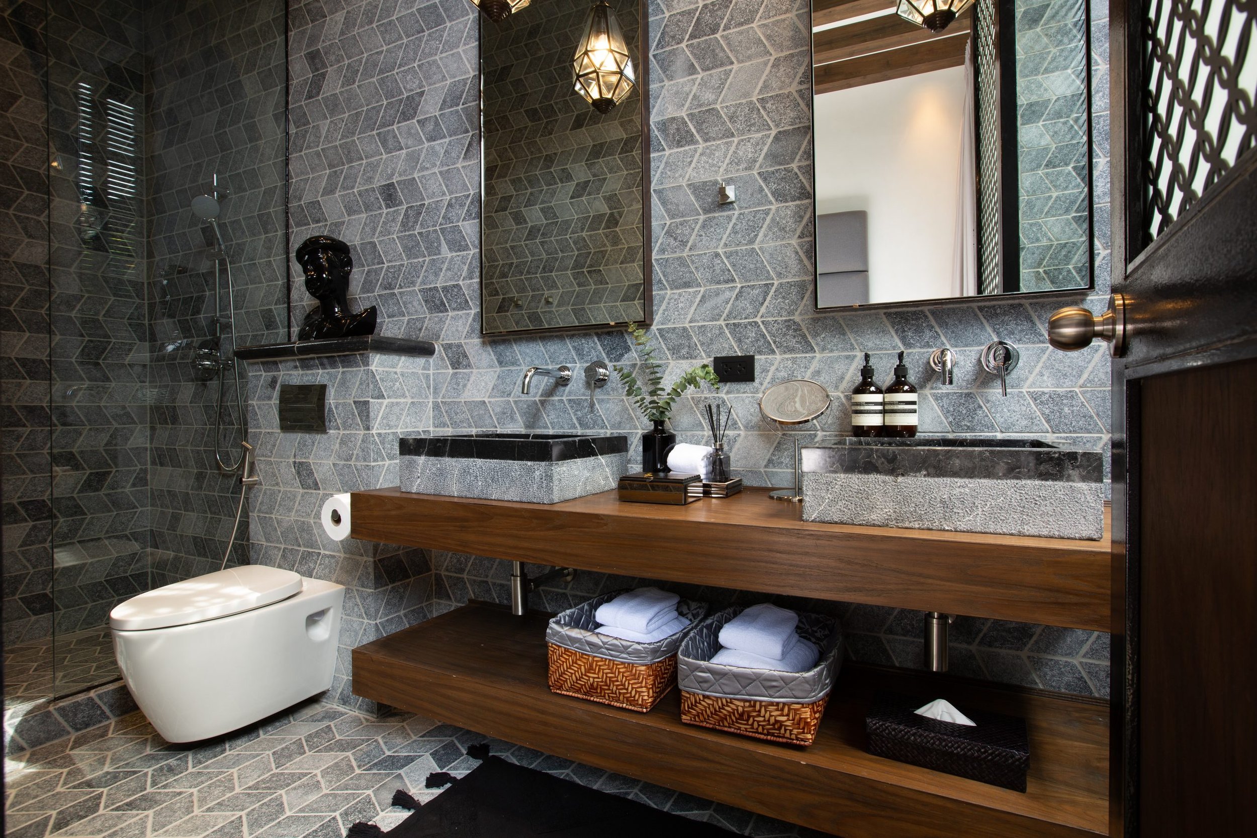 BVilla_1_bathroom_2-1.jpg