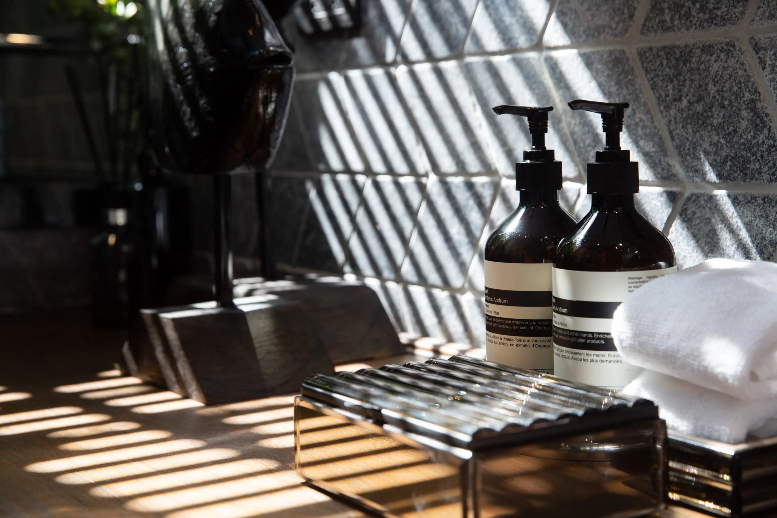 BVilla_1_master_bathroom-12.jpg