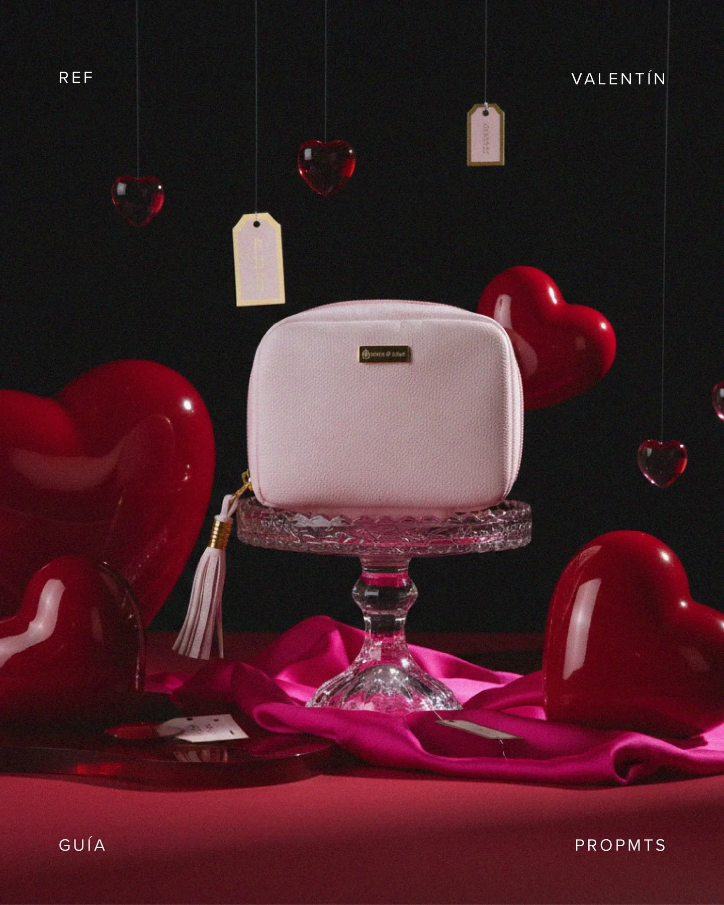 De fotos sencillas &ndash;a LOVE SESSION&ndash; ❤️&zwj;🔥
Prepar&eacute; una gu&iacute;a con 5 prompts para crear escenarios de producto cuando el tiempo o el presupuesto no dan para m&aacute;s.

Pensados para marcas reales.
Aplicables a distintos ru