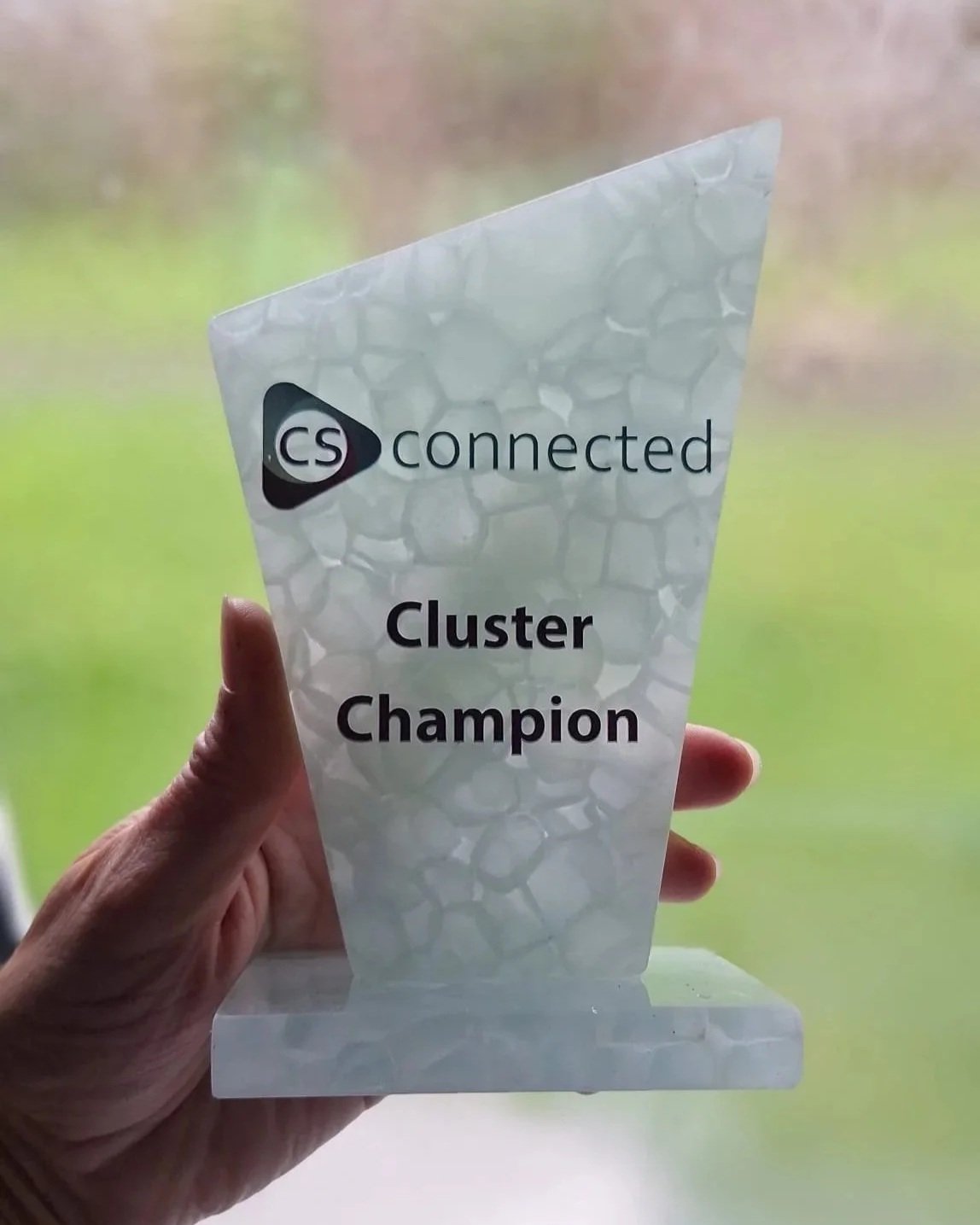 CSconnected Marks 10 Years of Semiconductor Innovation — Oseng‑Rees Reflection Creates Bespoke Recycled Glass Awards