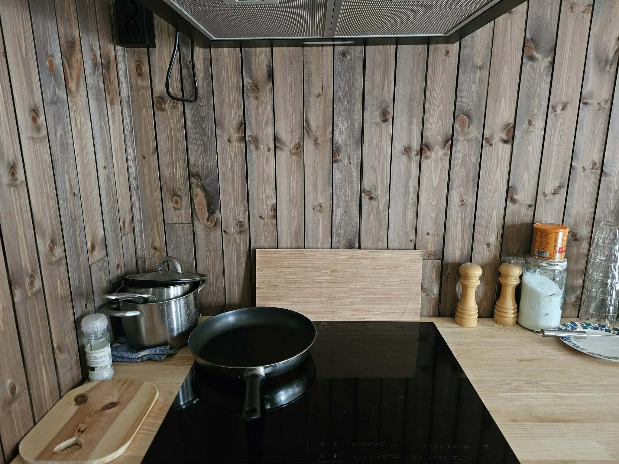 splashback cooker space (1).jpg