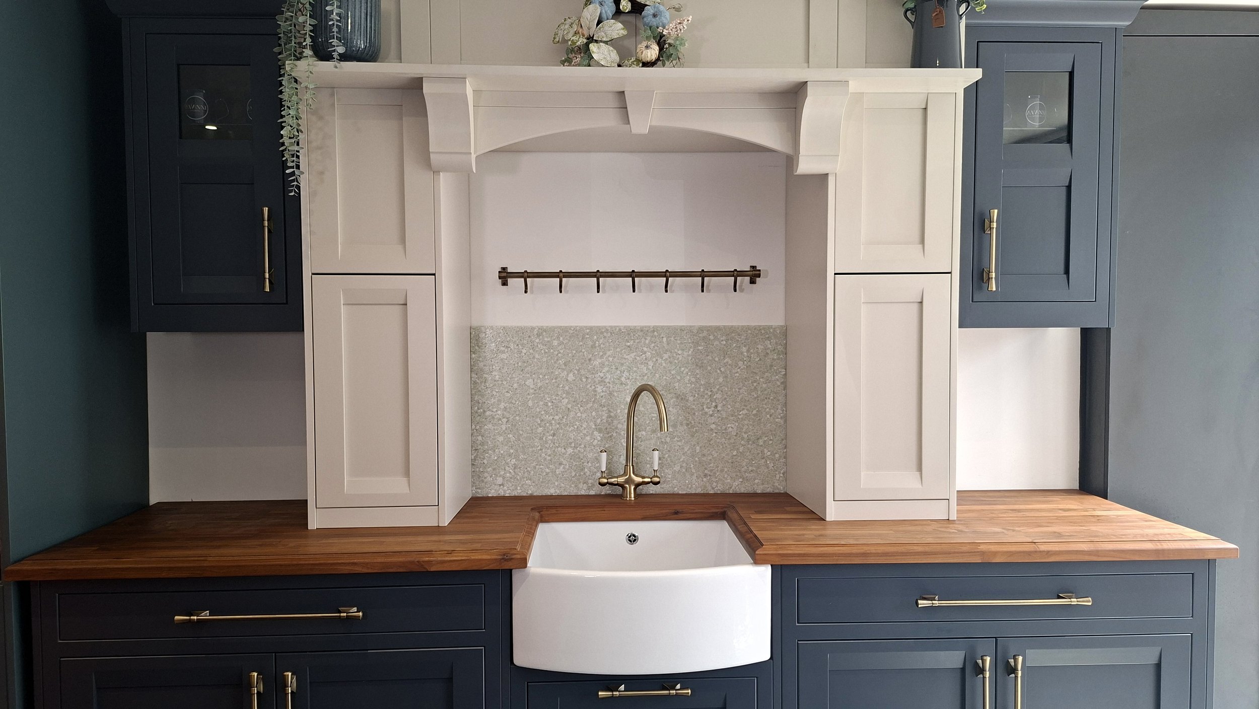 Avanni Kitchen 06.jpg