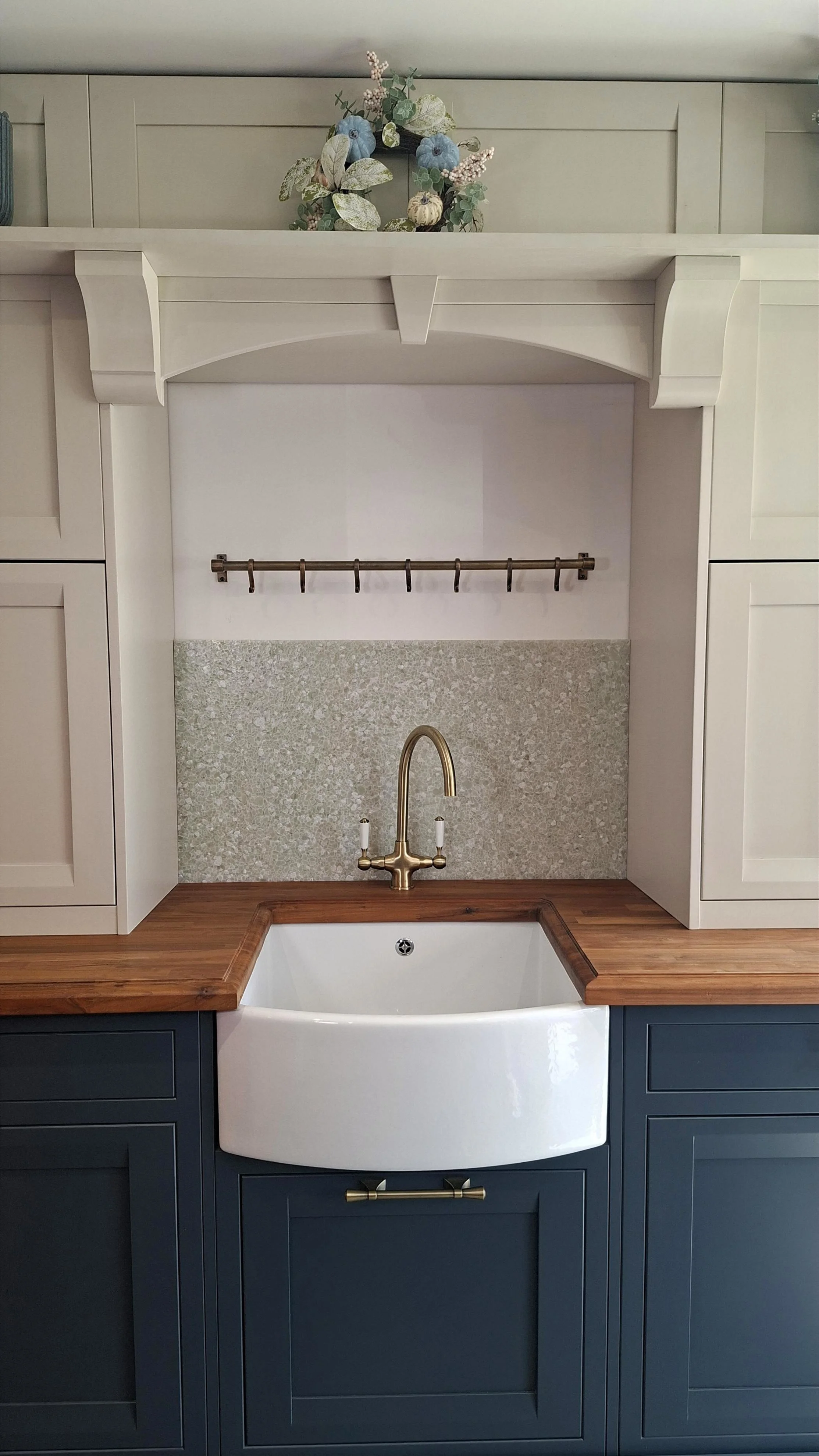 Avanni Kitchen 01.JPG