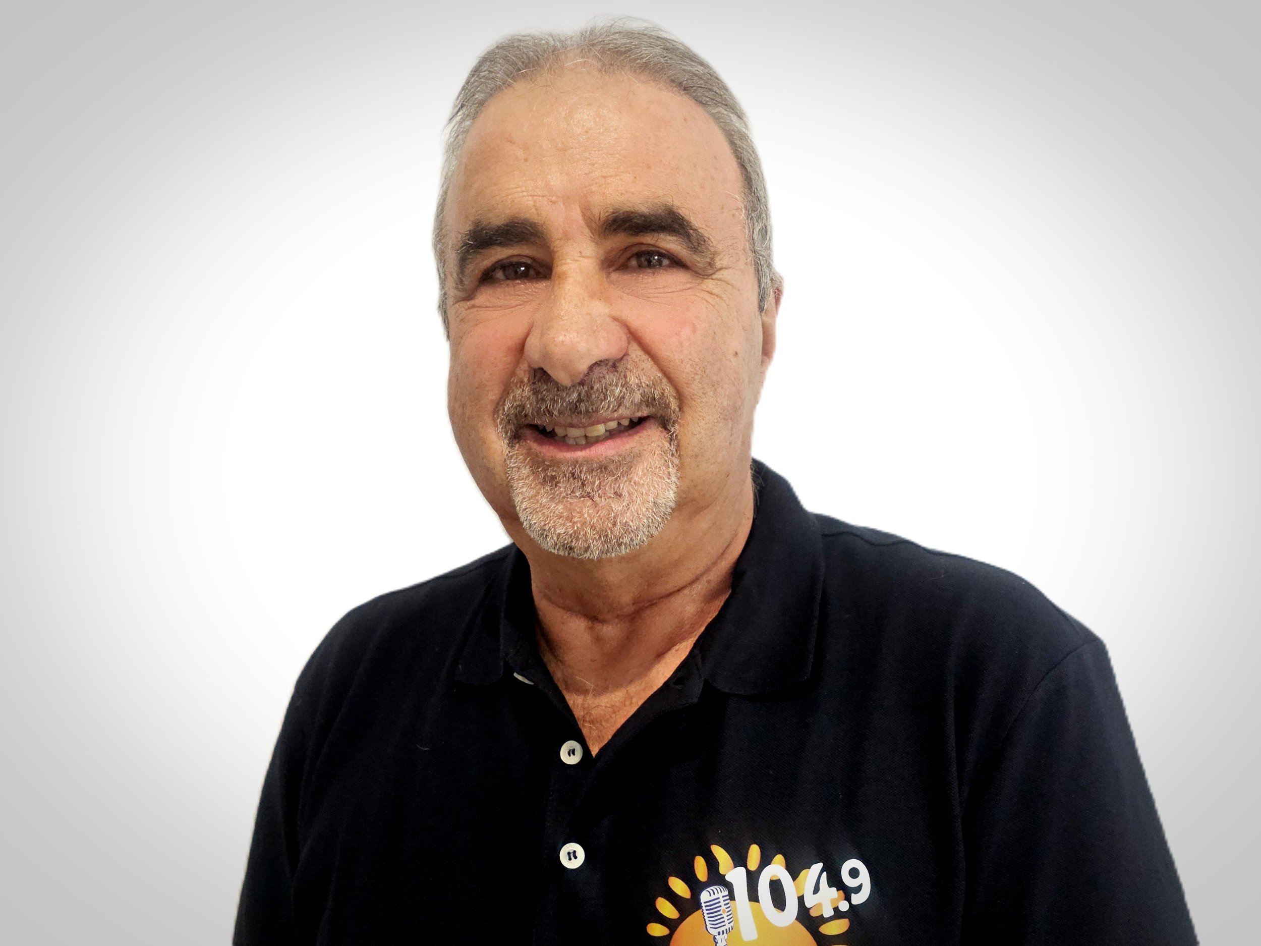 Dom Rinaldo presentes weekday Afternoons on 104.9 Sunshine FM.