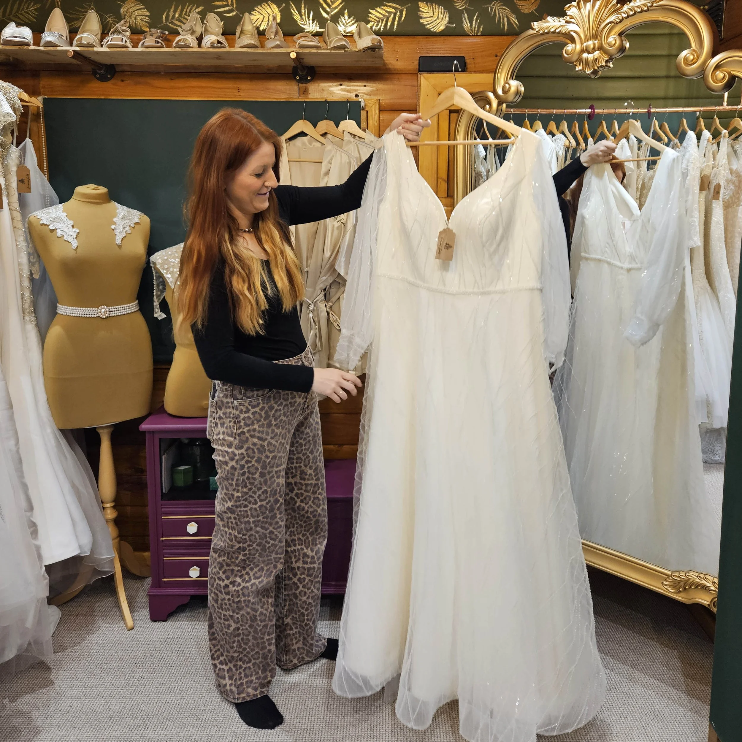 Papermill Bridal - The Oaks 03.jpg